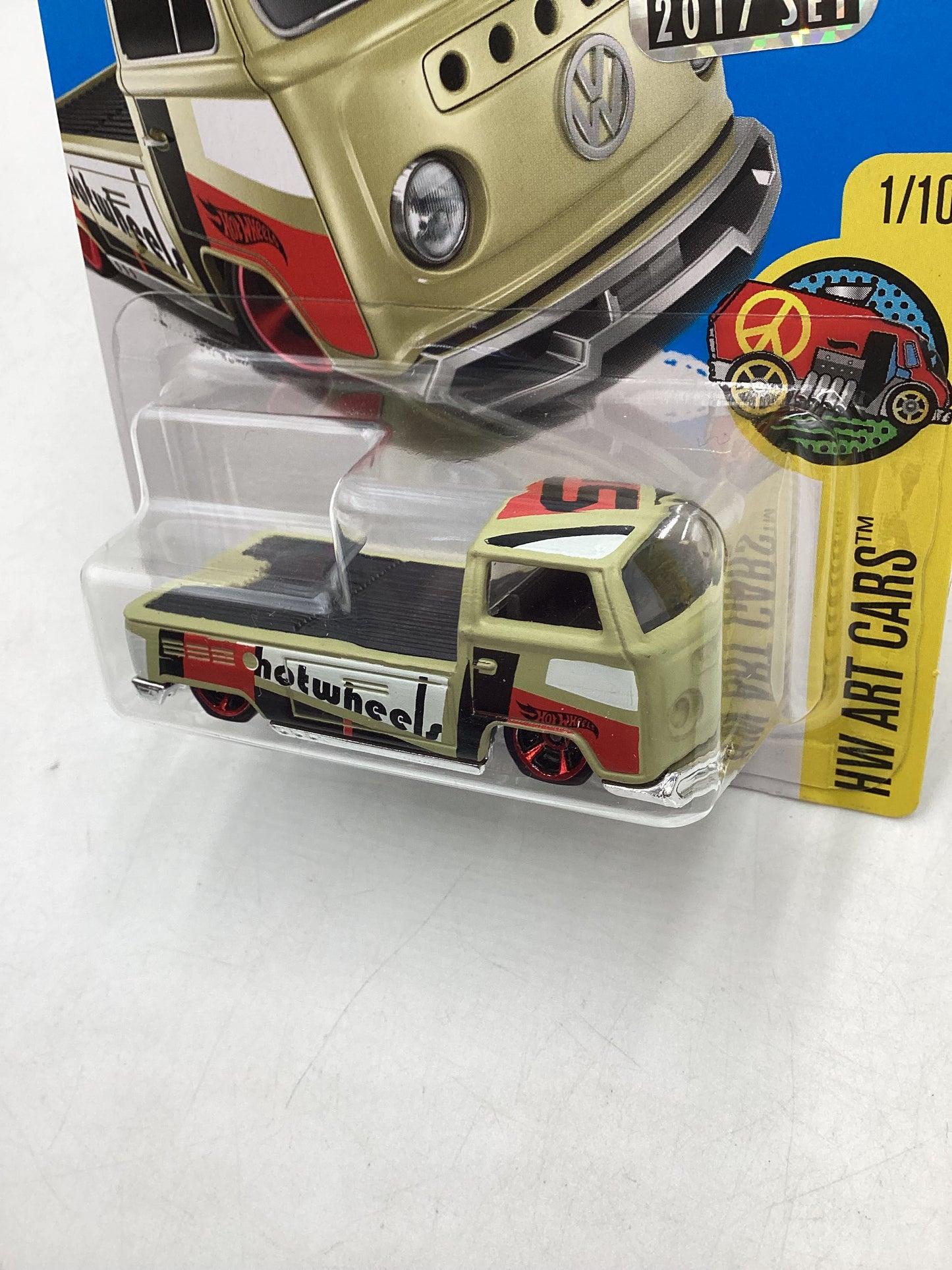 2017 Hot Wheels Factory Sealed #201 Volkswagen T2 Pickup Tan 96A