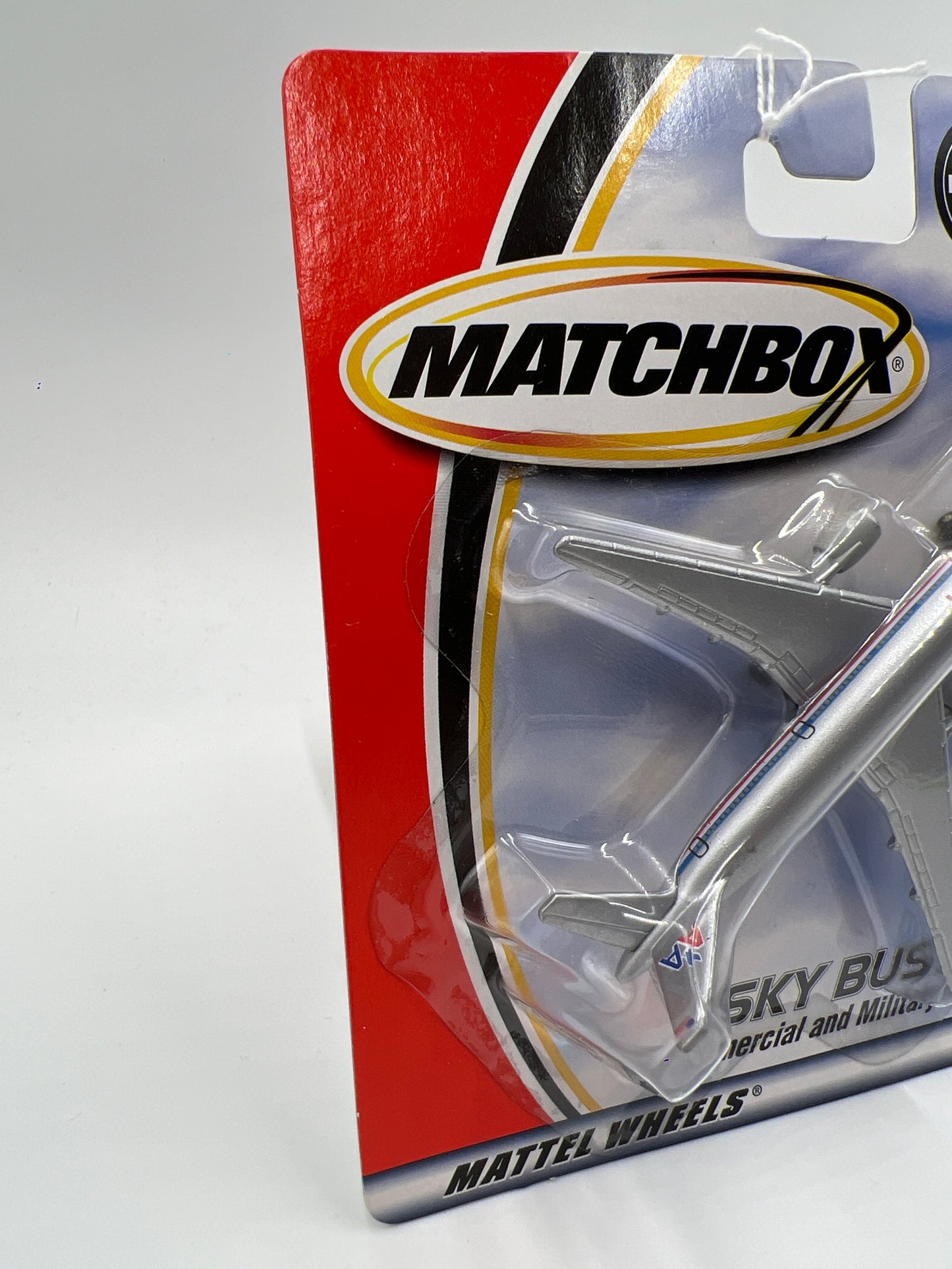 Matchbox Sky Busters Commercial American Airlines Boeing 777-200 Silver WW3