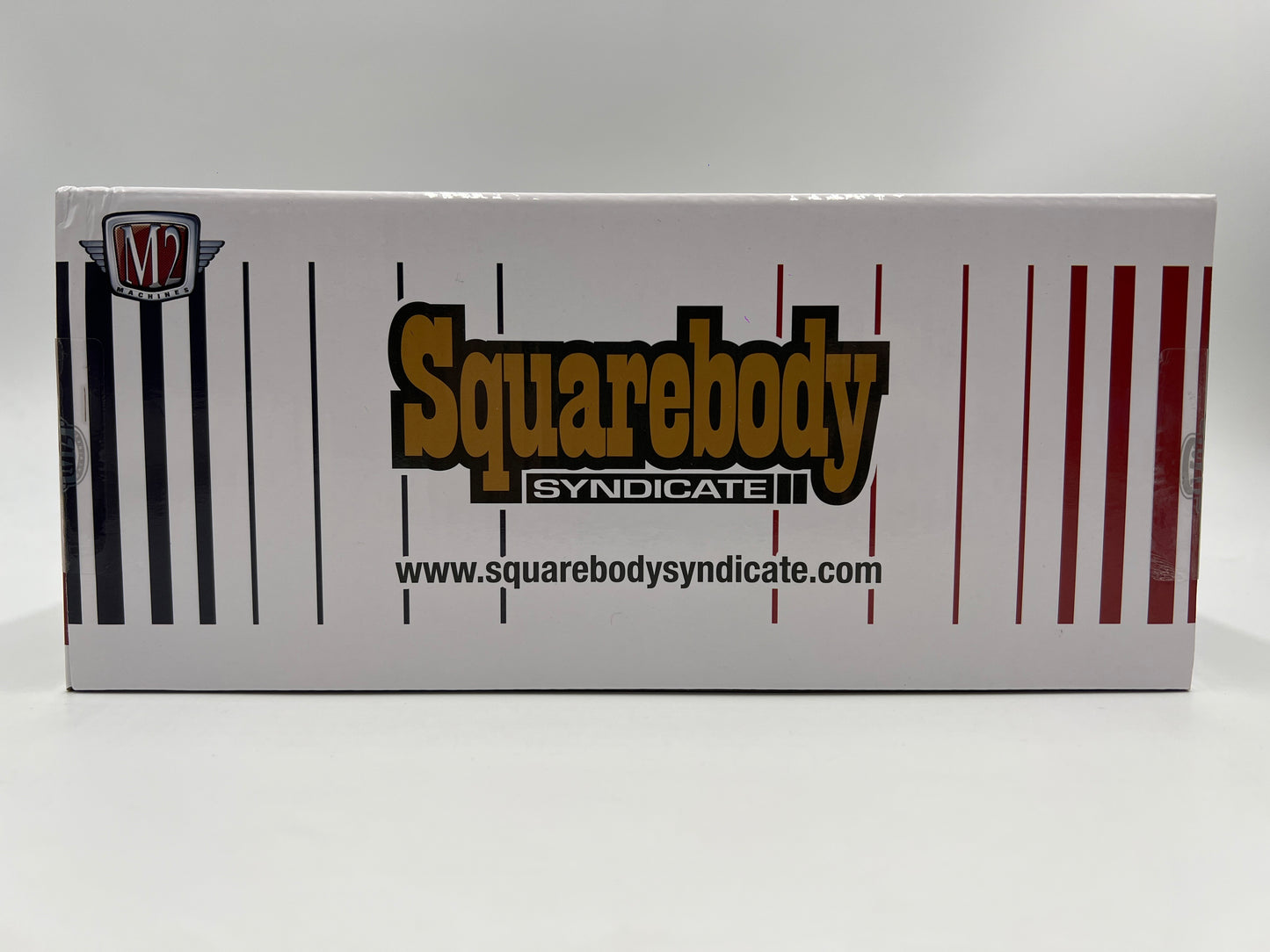 M2 Machines 1/24 Squarebody Syndicate 1976 GMC Sierra Grande 15 SS02 White S41