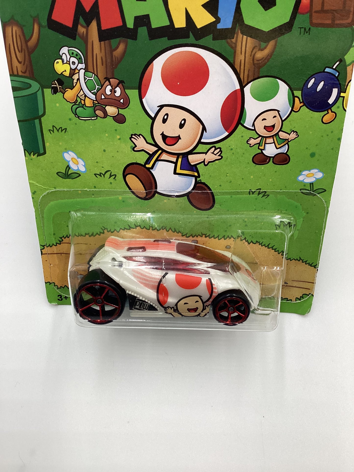 2016 Hot Wheels Super Mario #1 Vandetta White Toad 157A