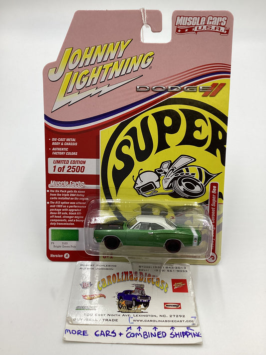 Johnny Lightning Muscle Cars USA Release 1 Version A 1969 1/2 Dodge Coronet Super Bee Green 229F