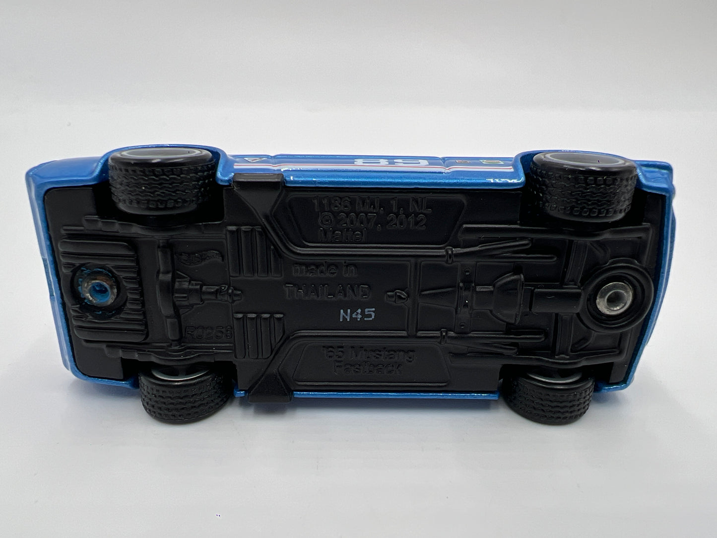 Hot Wheels 1/64 Premium Diorama Set 65 Mustang Fastback 2+2 Blue Loose