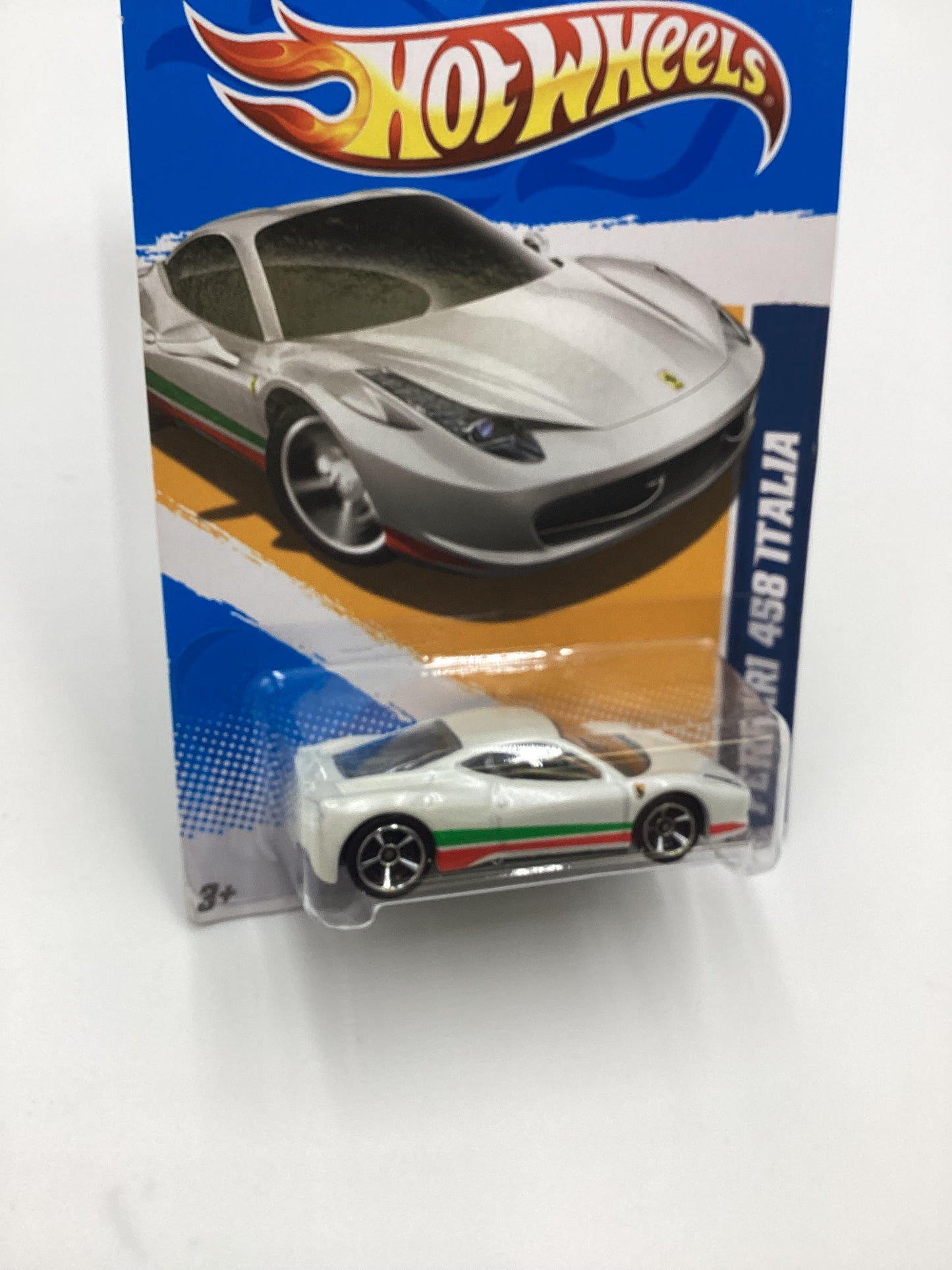 2012 Hot wheels #130 Ferrari 458 Italia White SR with protector