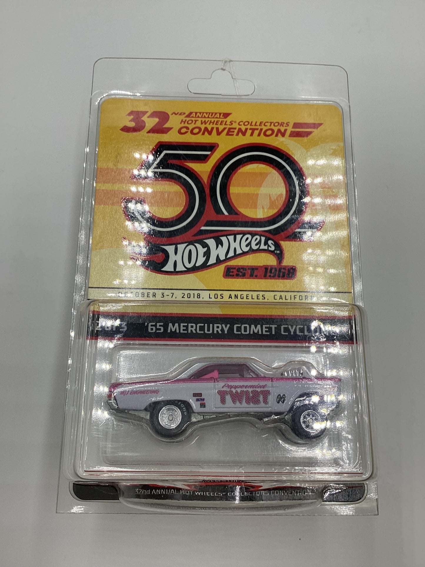 Hot Wheels 2018 32nd Annual Convention LA 65 Mercury Comet Cyclone Peppermint Twist with protector 2989/6000