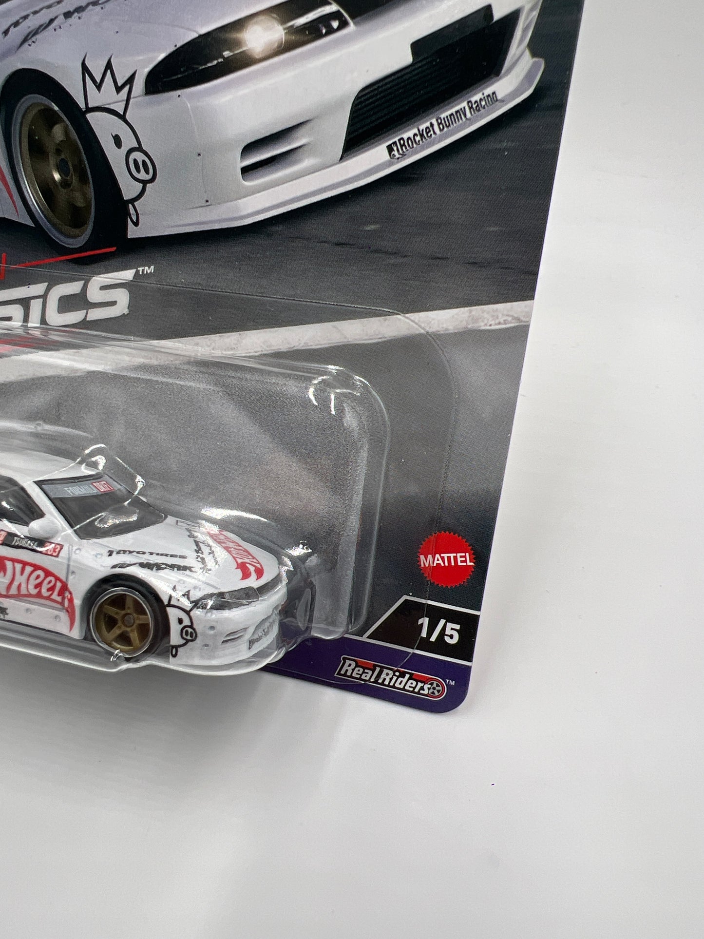 Hot Wheels Premium Modern Classics #1 Nissan Skyline GT-R R32 Pandem White 243B