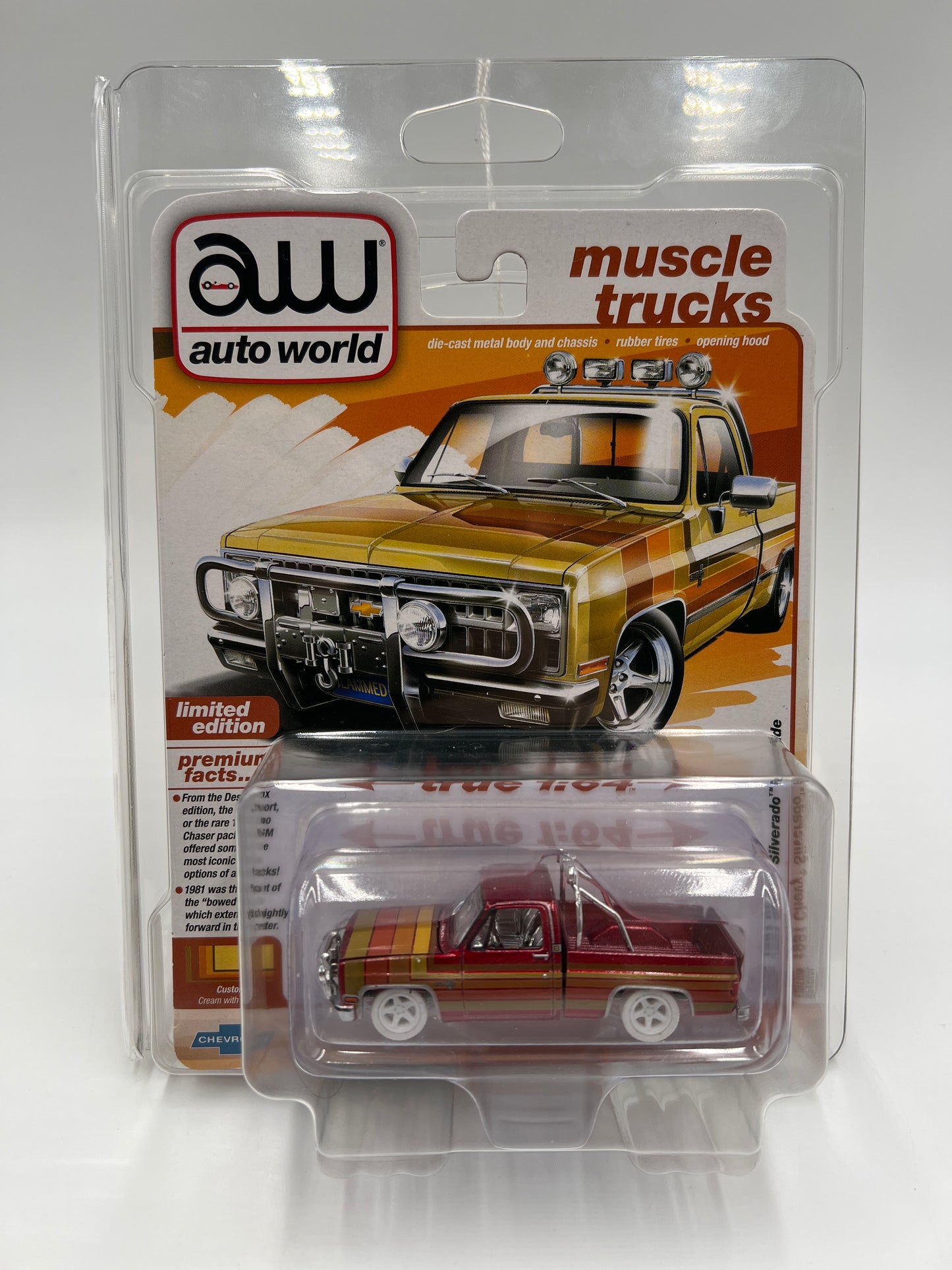 2025 Auto World Muscle Trucks Hobby Exclusive Special Edition Ultra Red CHASE 1981 Chevy Silverado Fleetside W/Protector