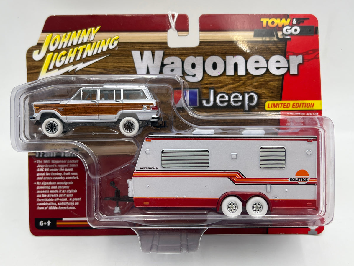 Johnny Lightning White CHASE Tow & Go 1981 Jeep Wagoneer W/Camping Trailer Card Not Perfect
