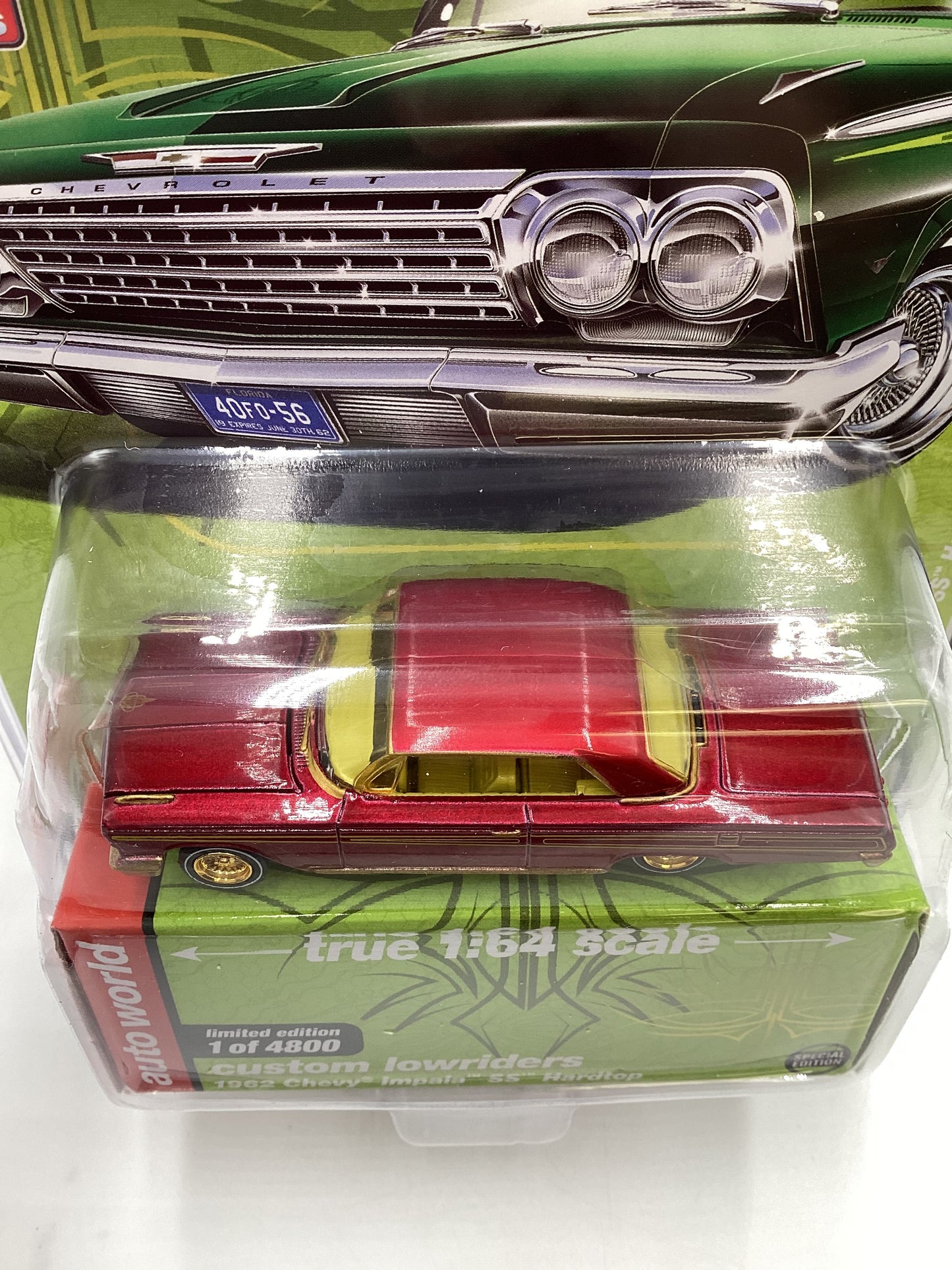 Auto World Custom Lowriders 1962 Chevy Impala SS Hardtop Ultra Red Chase Red