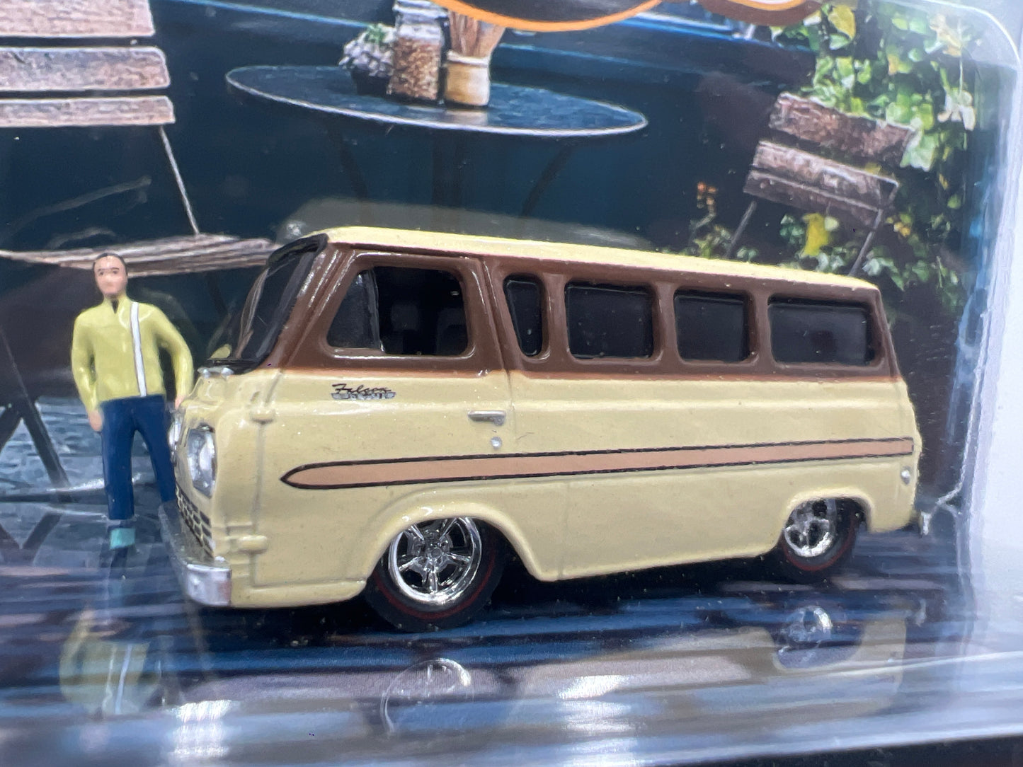 2025 M2 Machines Diorama The Daily Grind 1965 Ford Falcon Club Wagon R15