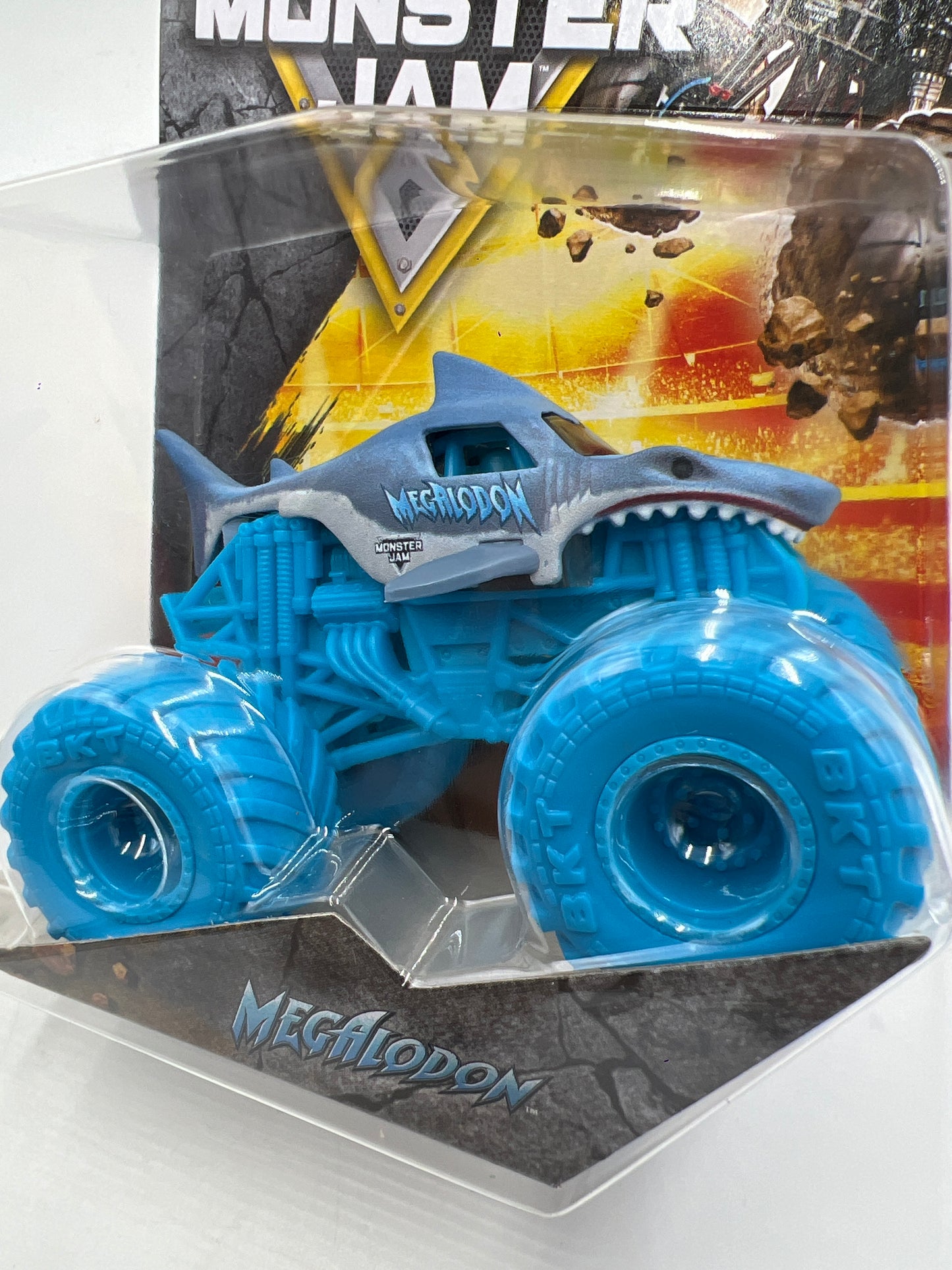 Monster Jam Series 1 Megalodon Blue W/Blue Tires 129E