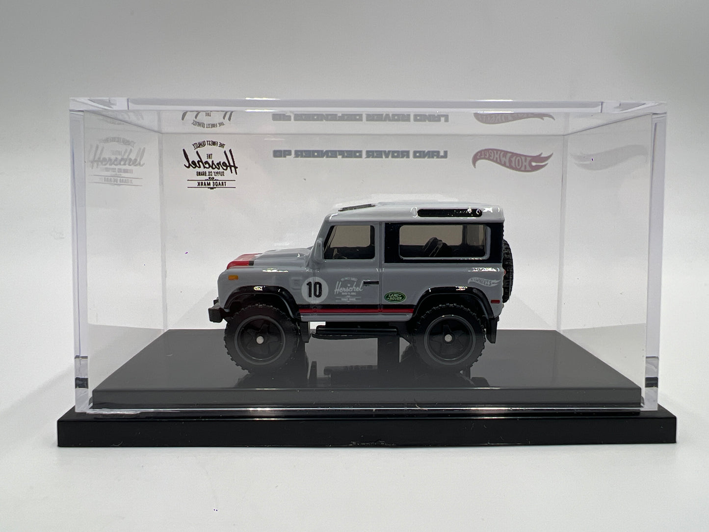 2021 Hot Wheels X Herschel W/Tool Kit Land Rover Defender 90 Gray/White VHTF