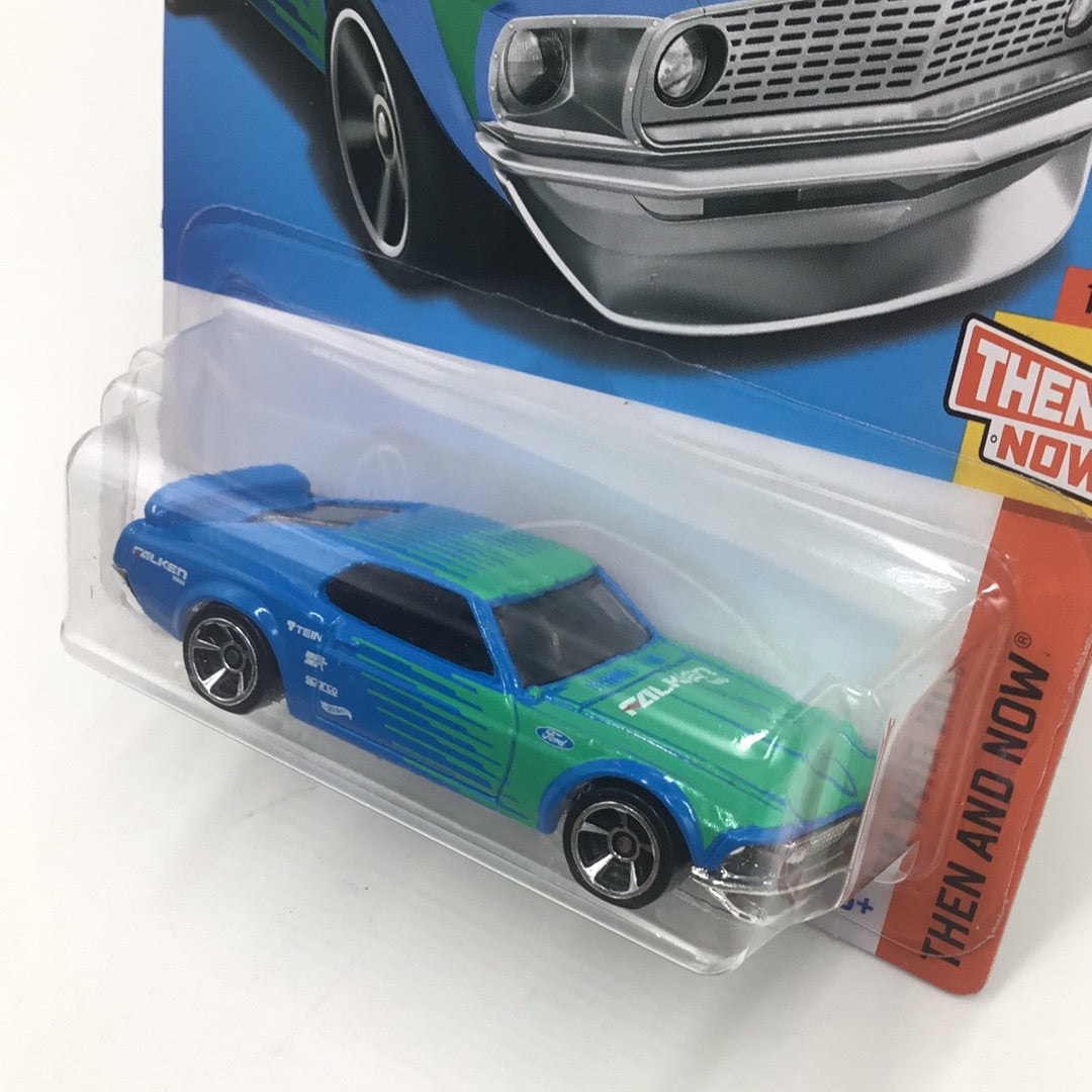 2023 hot wheels Q Case  #244 69 Ford Mustang Boss 302 19B