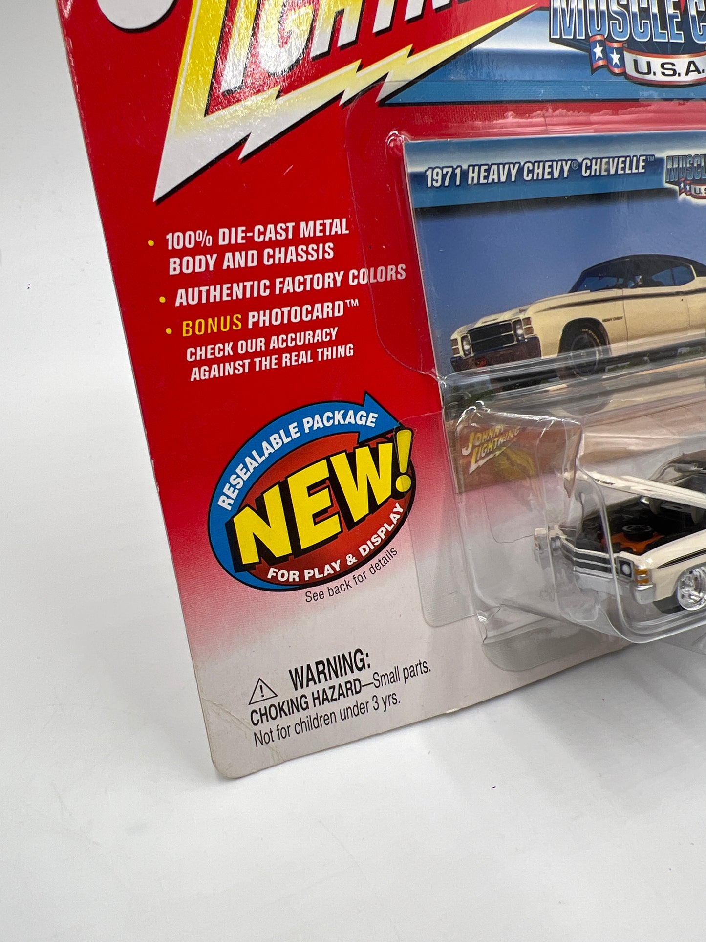 Johnny Lightning Muscle Cars USA #12 1971 Heavy Chevy Chevelle 220A