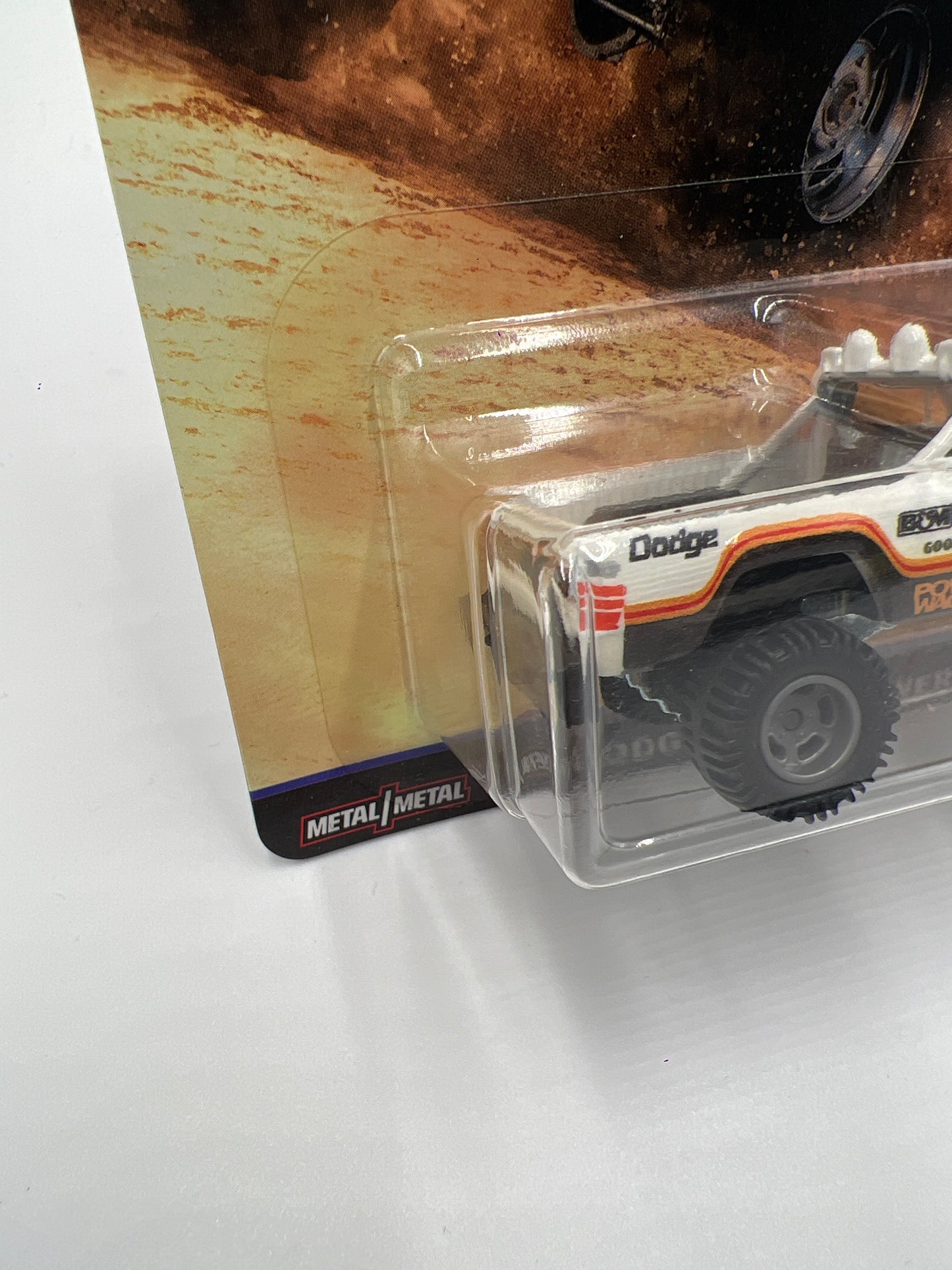 2019 Hot Wheels Desert Rally #2 80 Dodge Macho Power Wagon White 252G