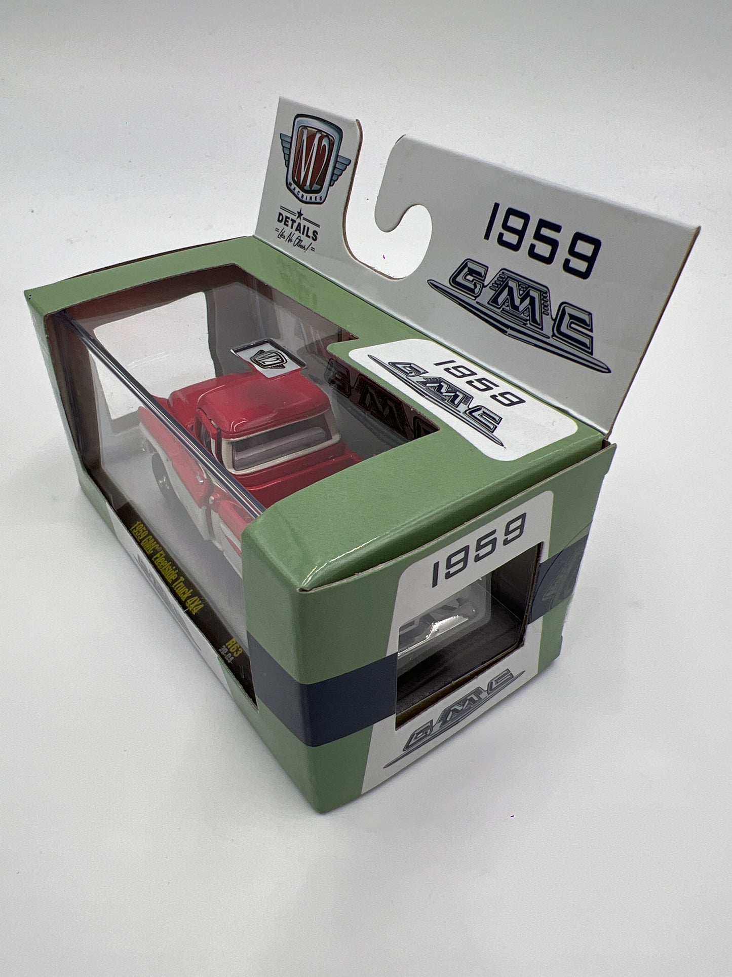 M2 Machines 1959 GMC Fleetside Truck 4x4 Red/White R63