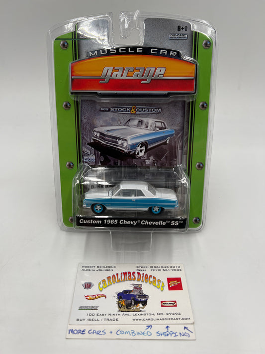 Greenlight Muscle Car Garage Series 6 Custom 1965 Chevy Chevelle SS White/Blue 188H
