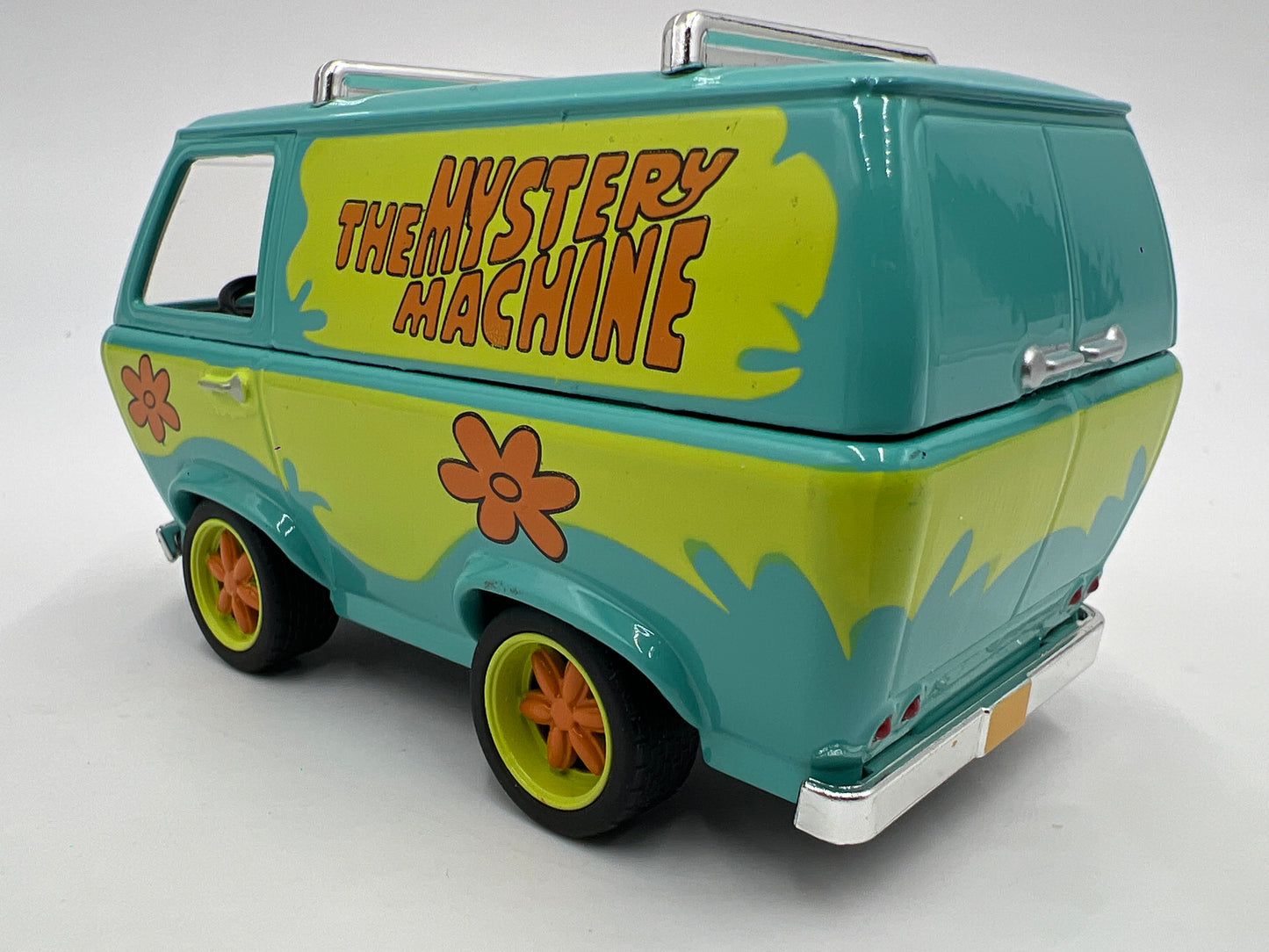 Jada 1/32 Scale Scooby Doo The Mystery Machine