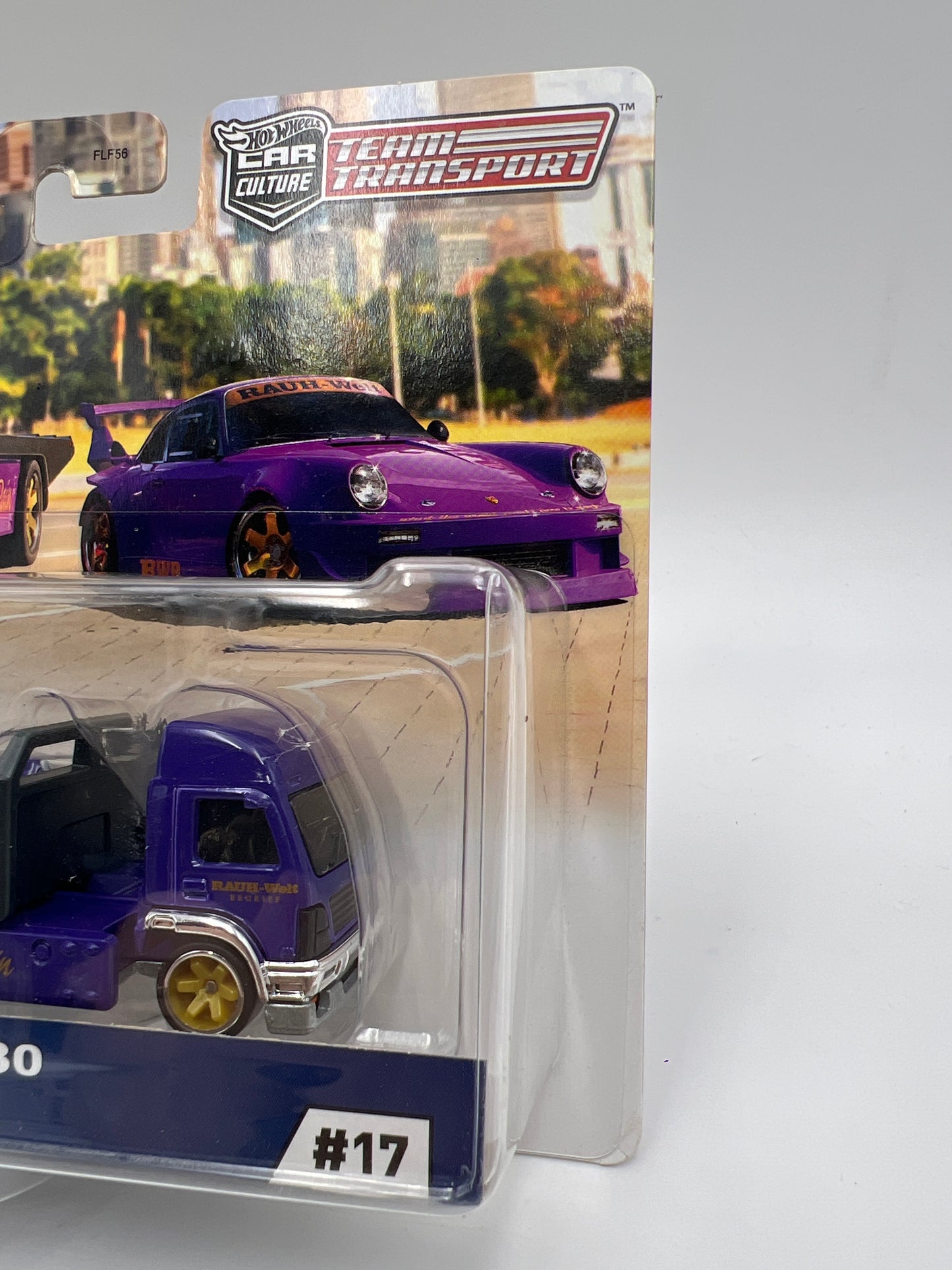 Hot Wheels Team Transport #17 RWB Porsche 930 & Aero Lift W/Protector