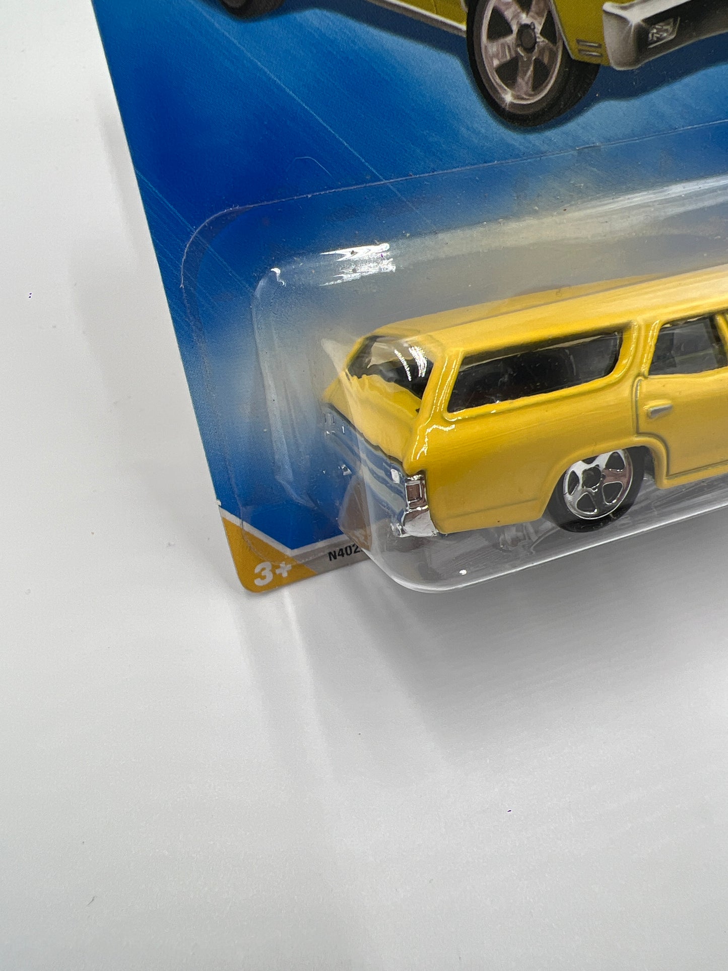 2009 Hot Wheels New Models #19 70 Chevelle SS Wagon Yellow 10H