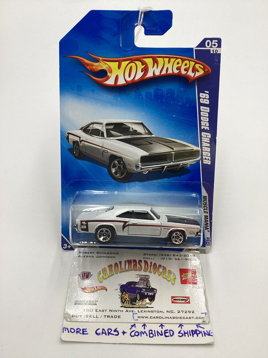 2009 Hot Wheels #081 69 Dodge Charger Kmart Exclusive 239C