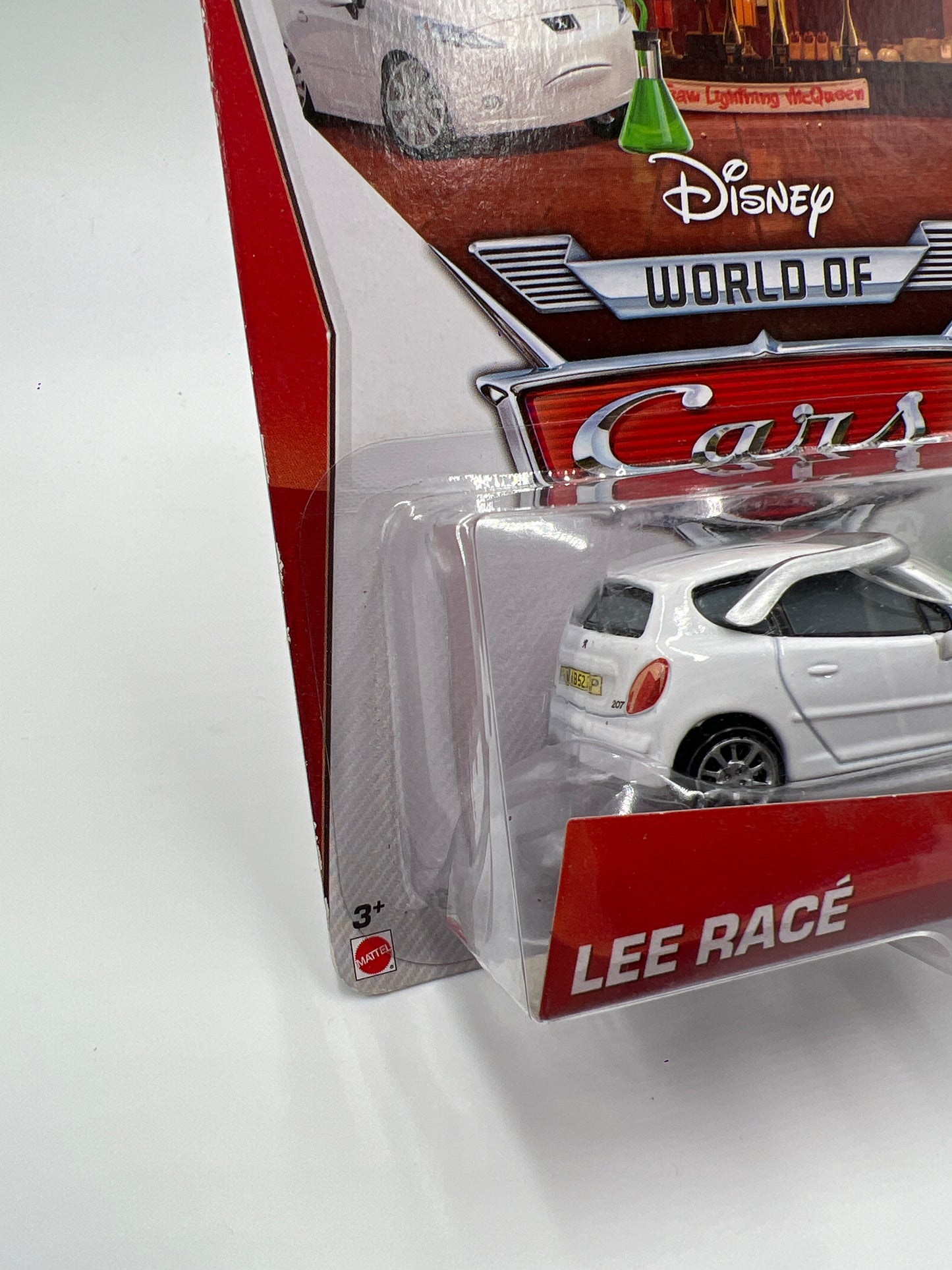 Disney Pixar The World of Cars #2 Mel Dorado Show Lee Race White Chase 140B