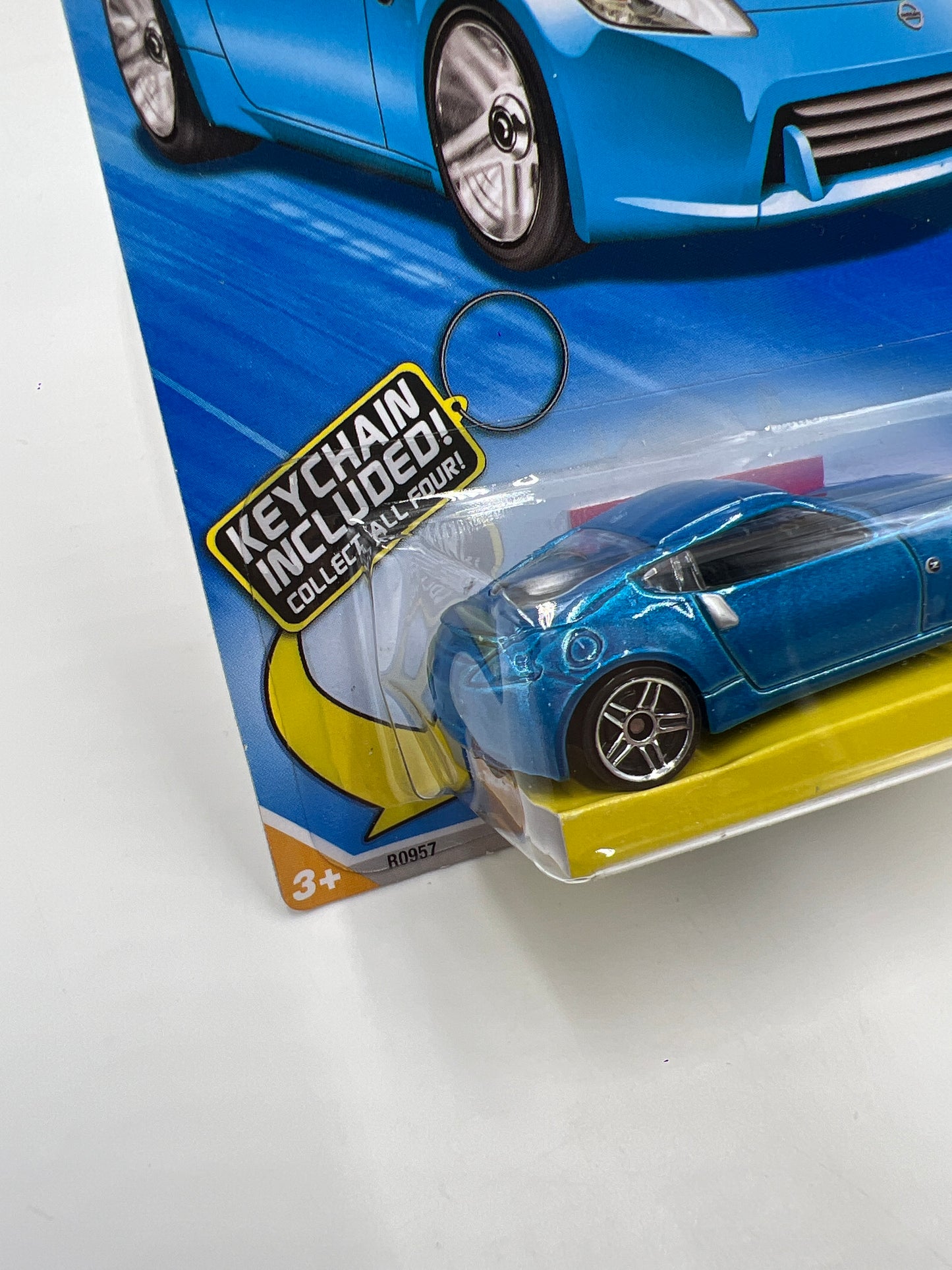 2010 Hot Wheels New Models #37 Nissan 370Z Blue Keys To Speed W/Keychain SR