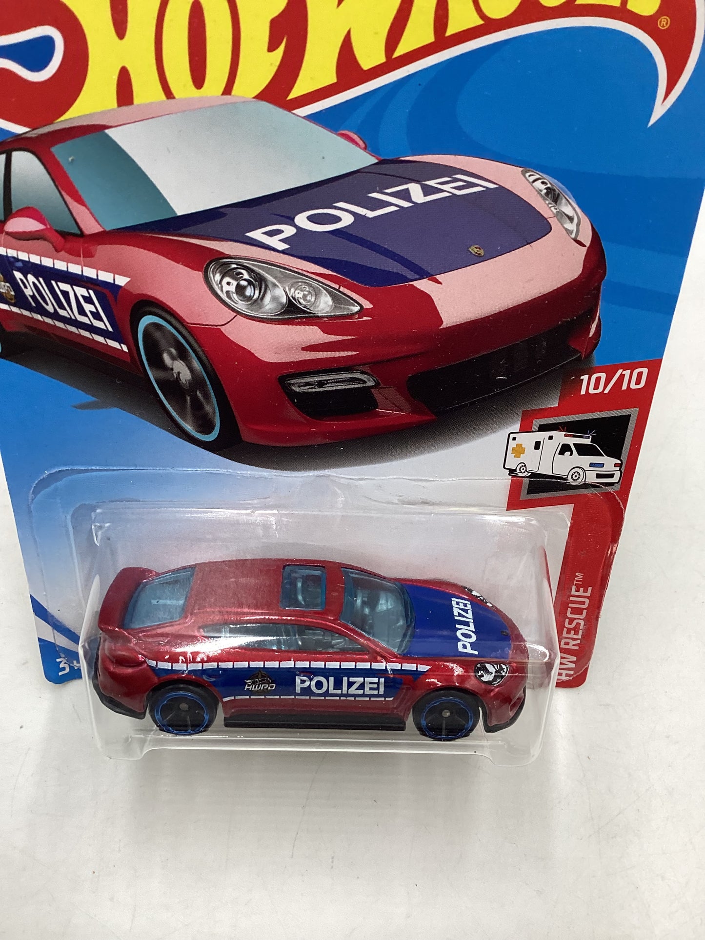 2019 Hot Wheels #100 Porsche Panamera Police Red 98F