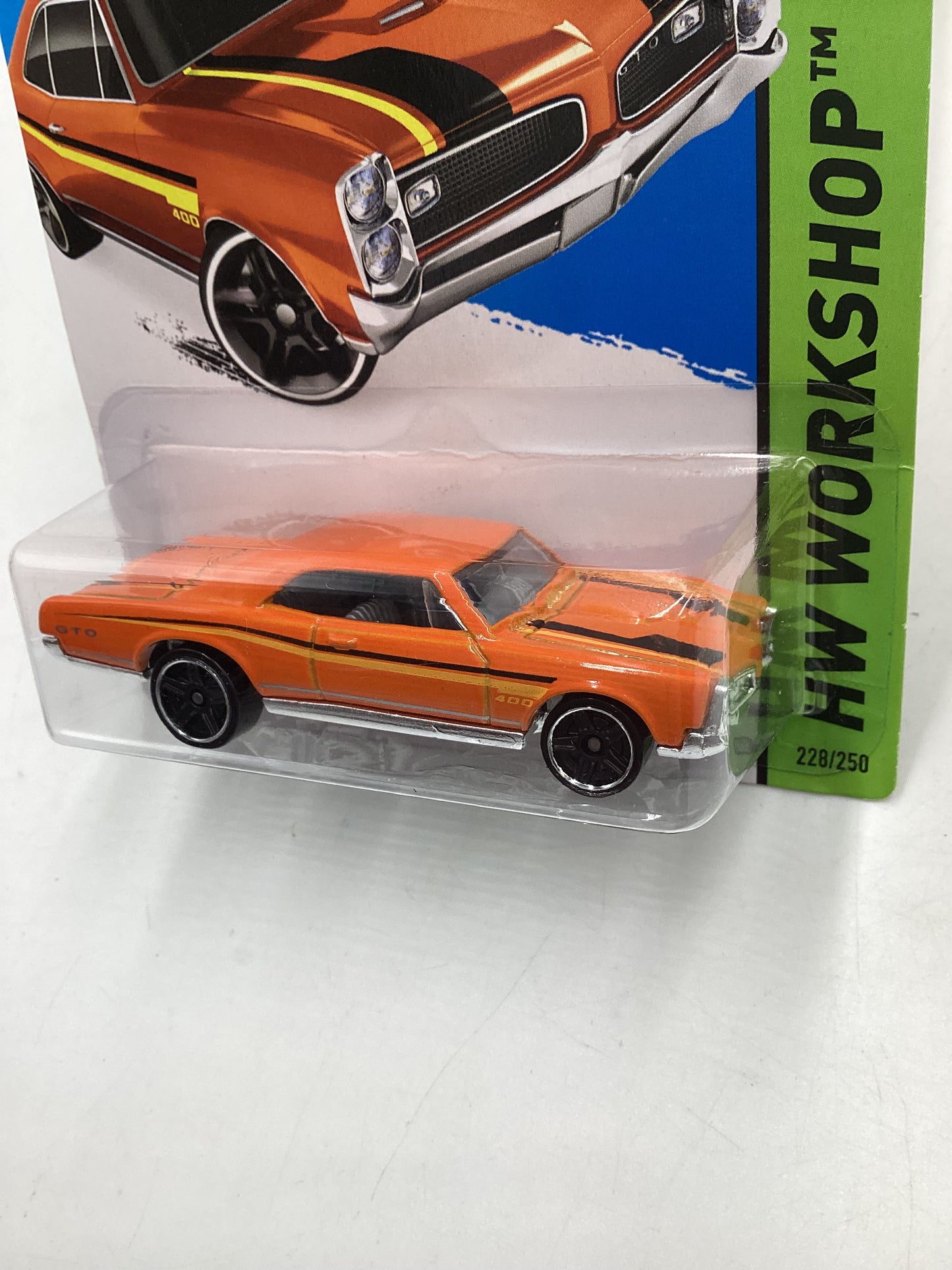 2015 Hot Wheels Toys R Us Exclusive #228 67 Pontiac GTO Orange 237A