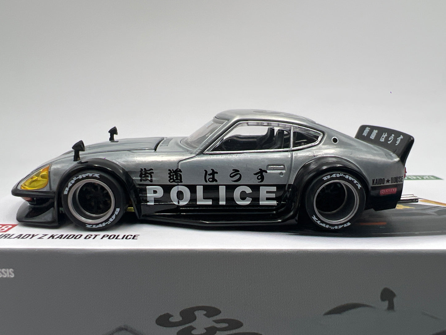 Mini GT Kaido House #208 CHASE Nissan Fairlady Z Kaido GT Police