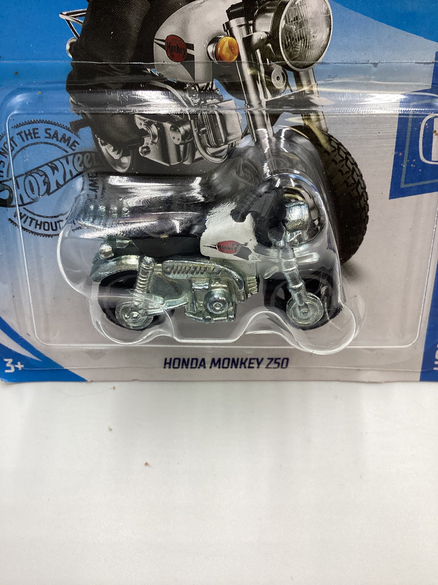 2020 Hot Wheels #10 Honda Monkey Z50 White 80D