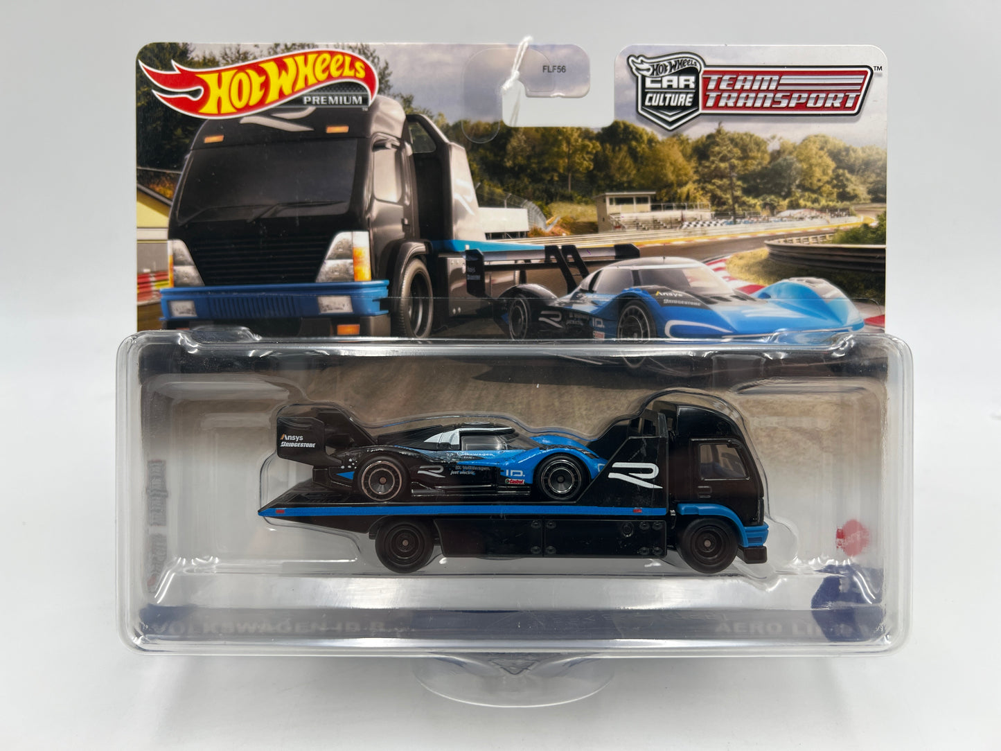 Hot Wheels Team Transport #35 Volkswagen ID R & Aero Lift
