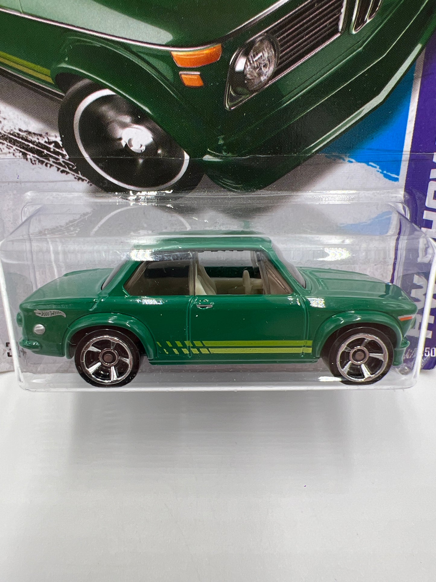 2013 Hot Wheels Showroom #154 BMW 2002 Green 108B