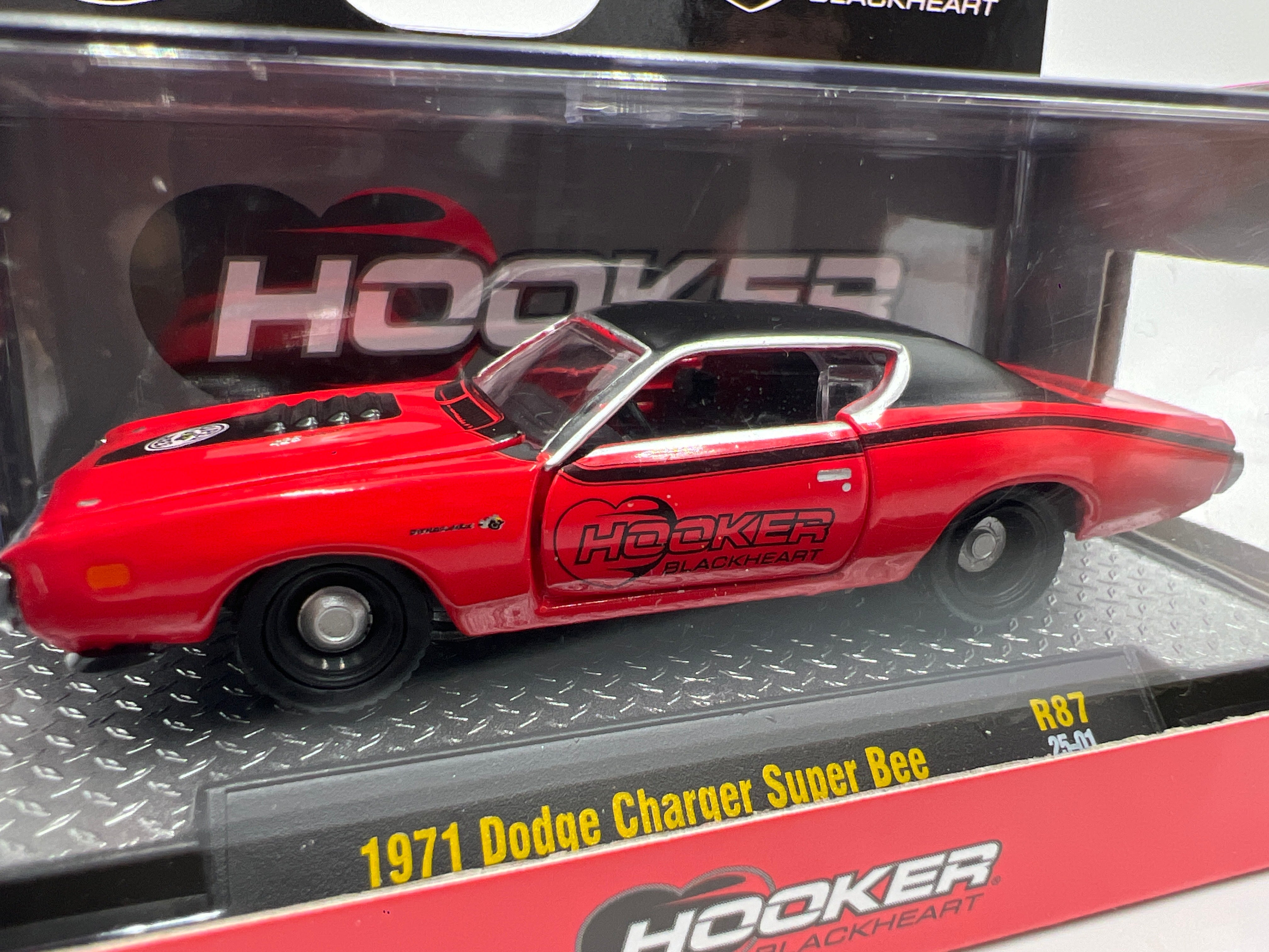 2025 M2 Machines Detroit Muscle 1971 Dodge Charger Super Bee Red