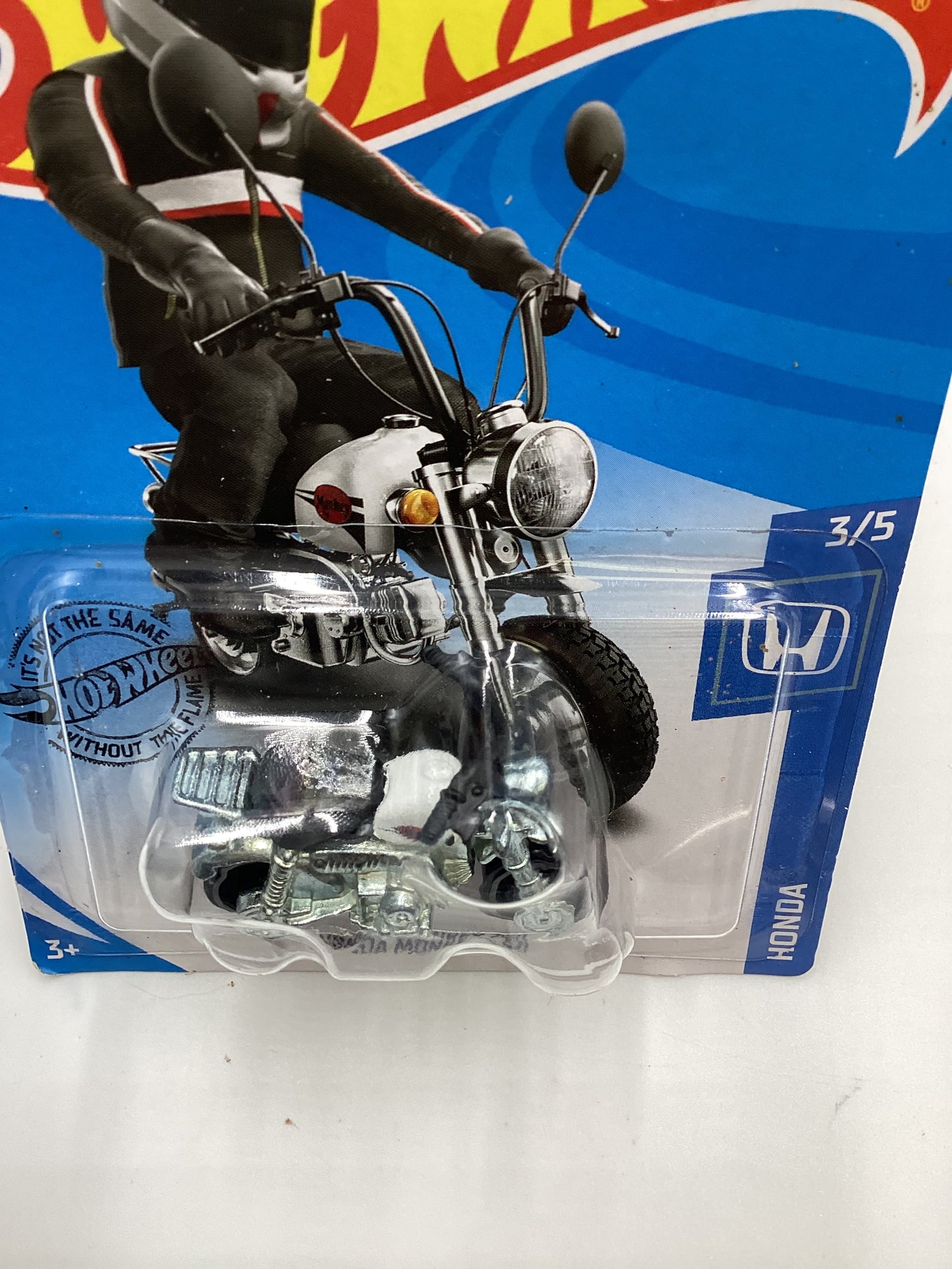 2020 Hot Wheels #10 Honda Monkey Z50 White 80D