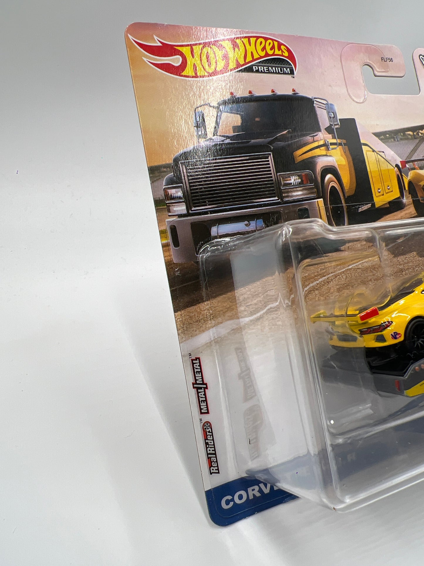 Hot Wheels Car Culture Team Transport #36 Corvette C8.R & Carry On W/Protector