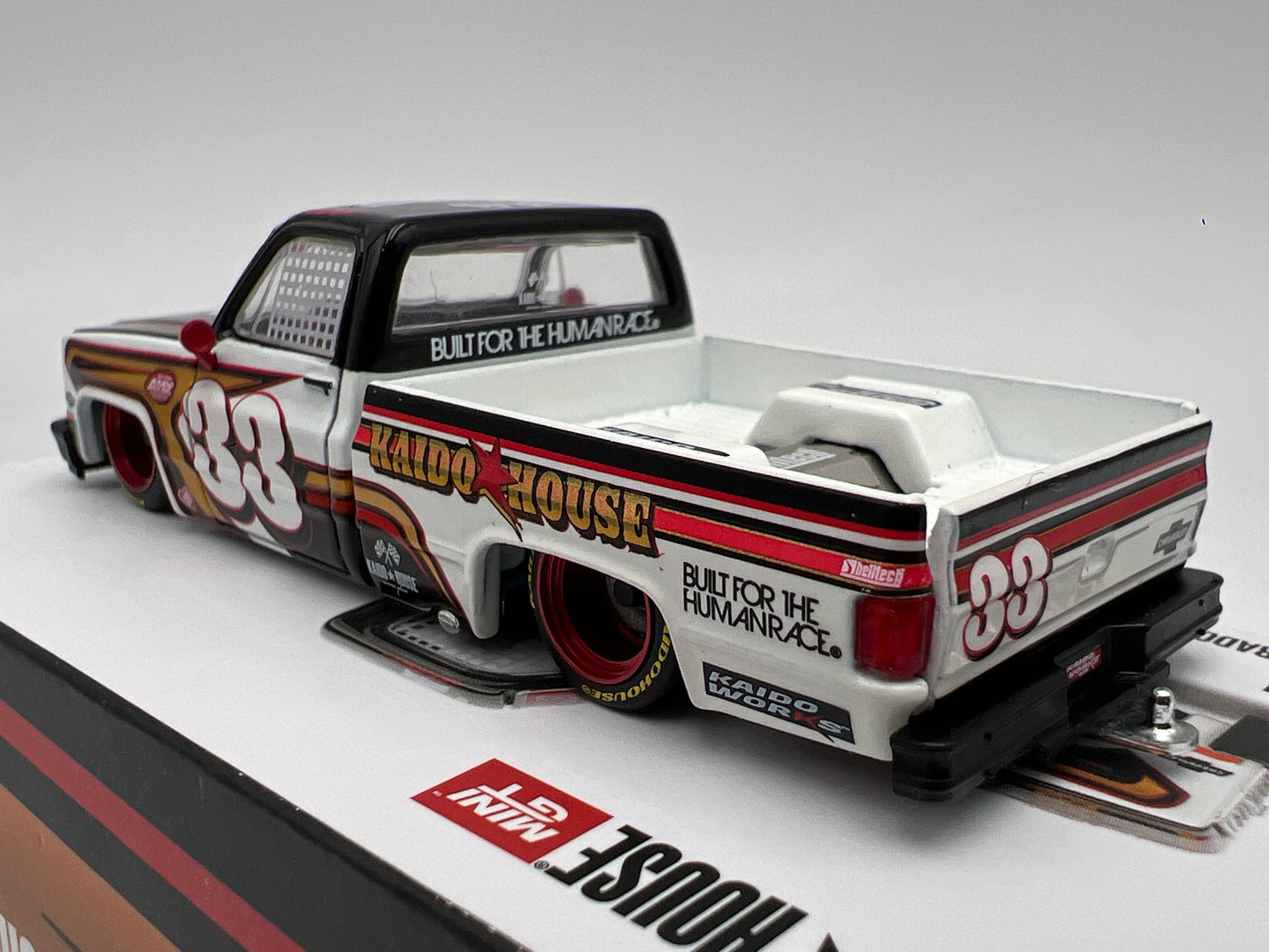 Mini GT x Kaido House #212 Chevrolet Silverado Kaido Intimidator V1