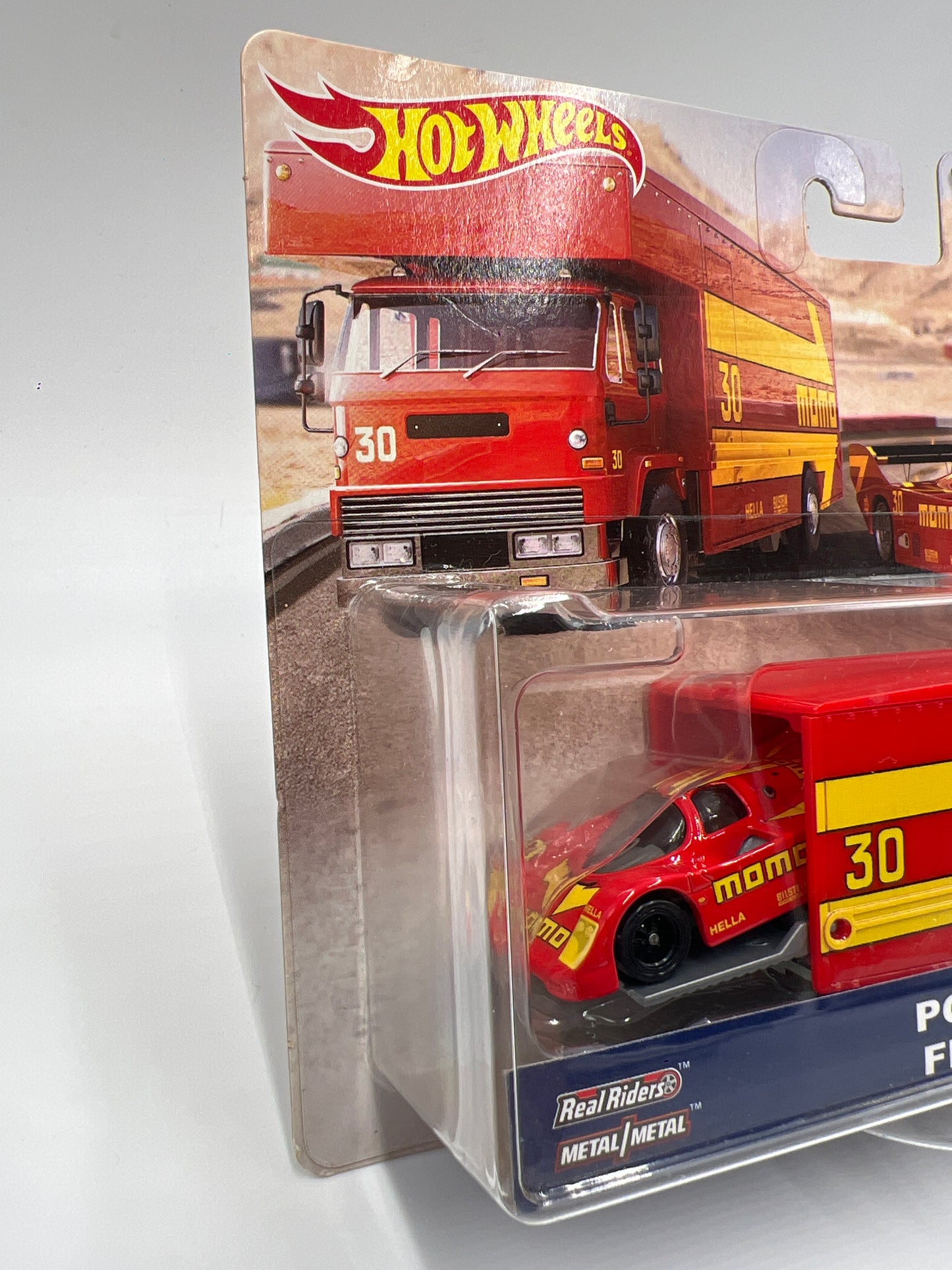 Hot Wheels Team Transport #6 Porsche 962 & Fleet Flyer Momo W/Protector
