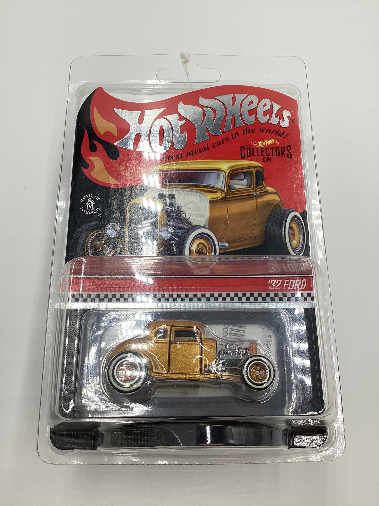 2021 Hot Wheels RLC #04464/17500 32 Ford Gold with protector