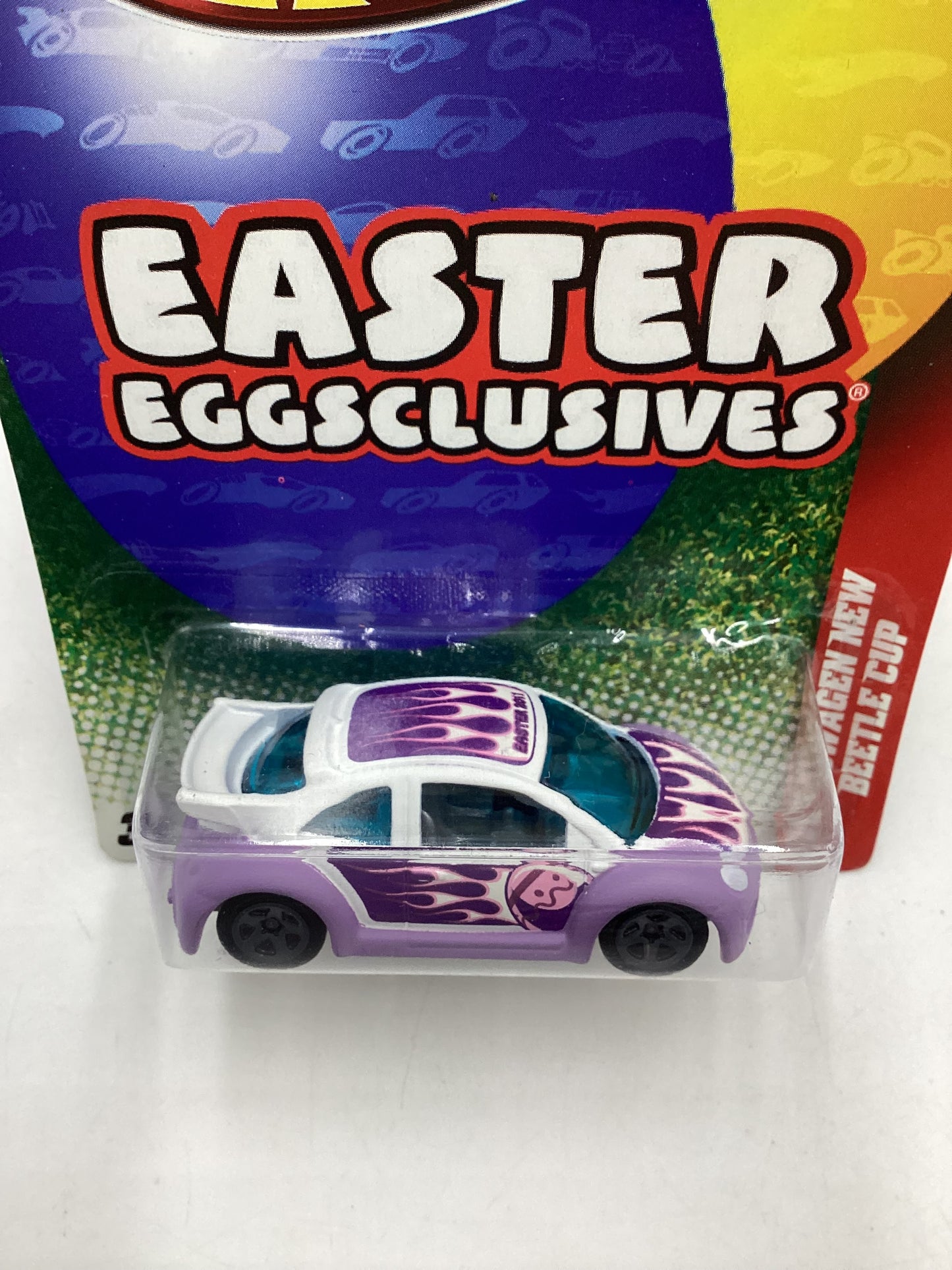 2010 Hot Wheels Easter Eggclusive Volkswagen New Beetle Cup 157H