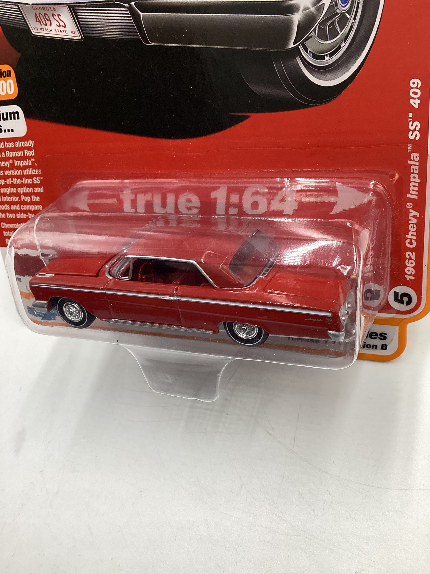 Auto World Vintage Muscle Release 1 Version B #5 1962 Chevy Impala SS 409 Red