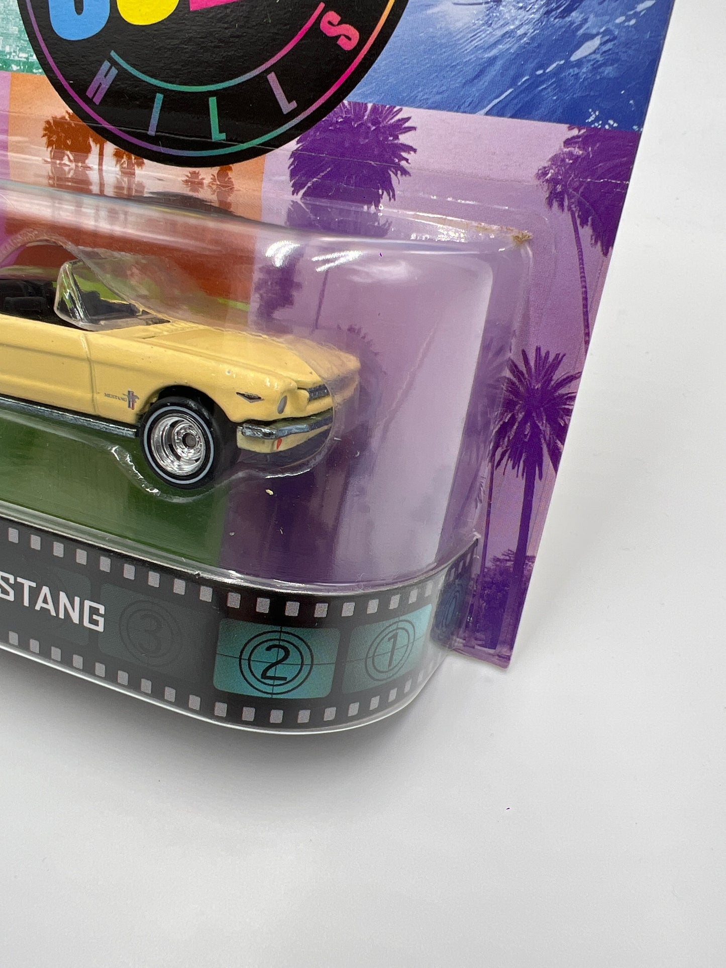 Hot Wheels Retro Entertainment Beverly Hills 90210 65 Mustang Yellow 242F