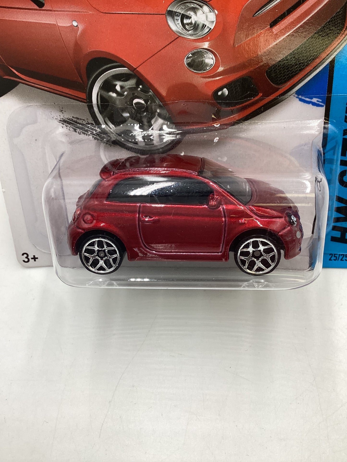 2014 Hot wheels #25 Fiat 500 Red 67C