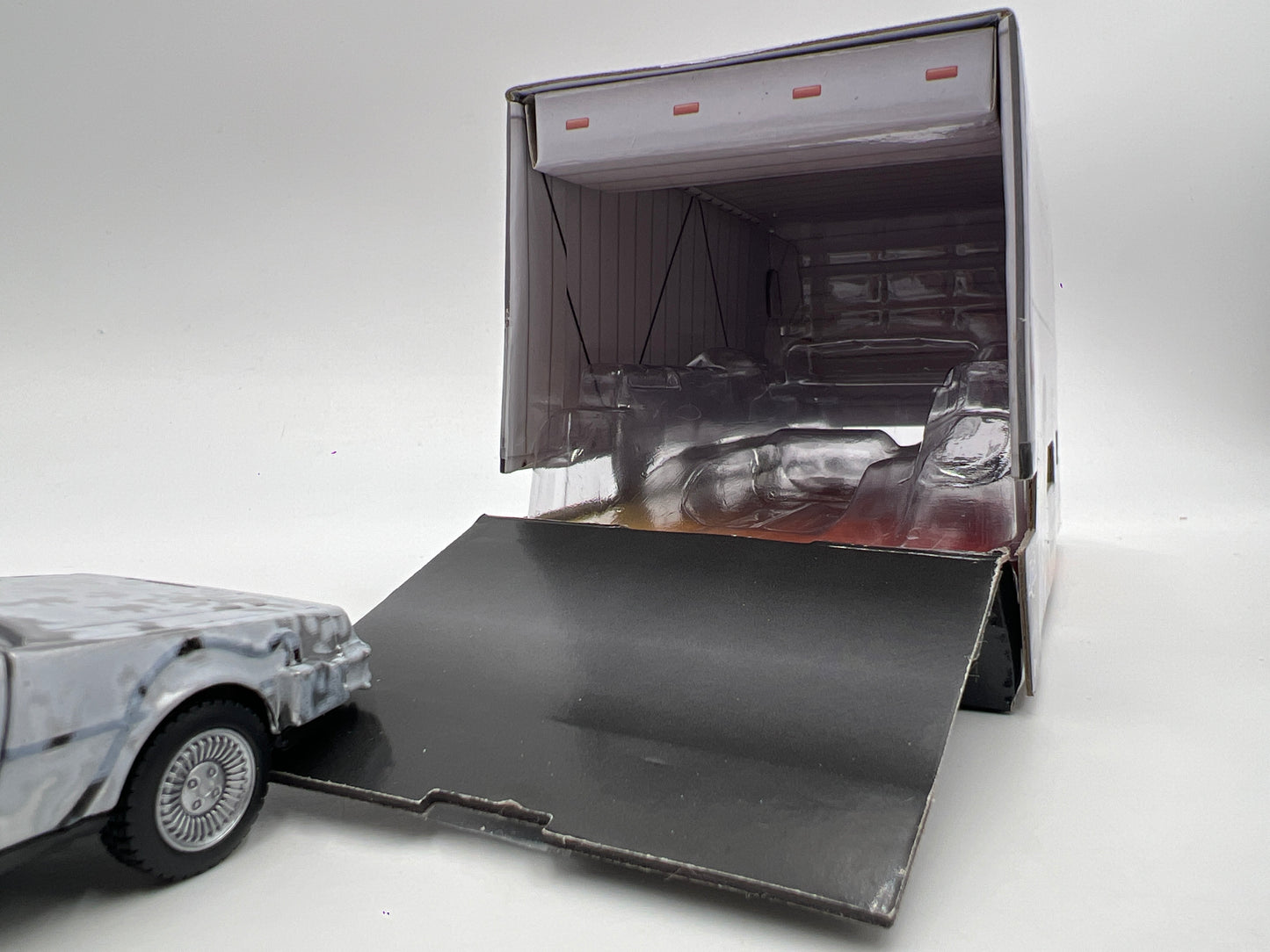 Jada 1/32 Scale Back To The Future 40 Years Edition Time Machine DMC DeLorean W/Box