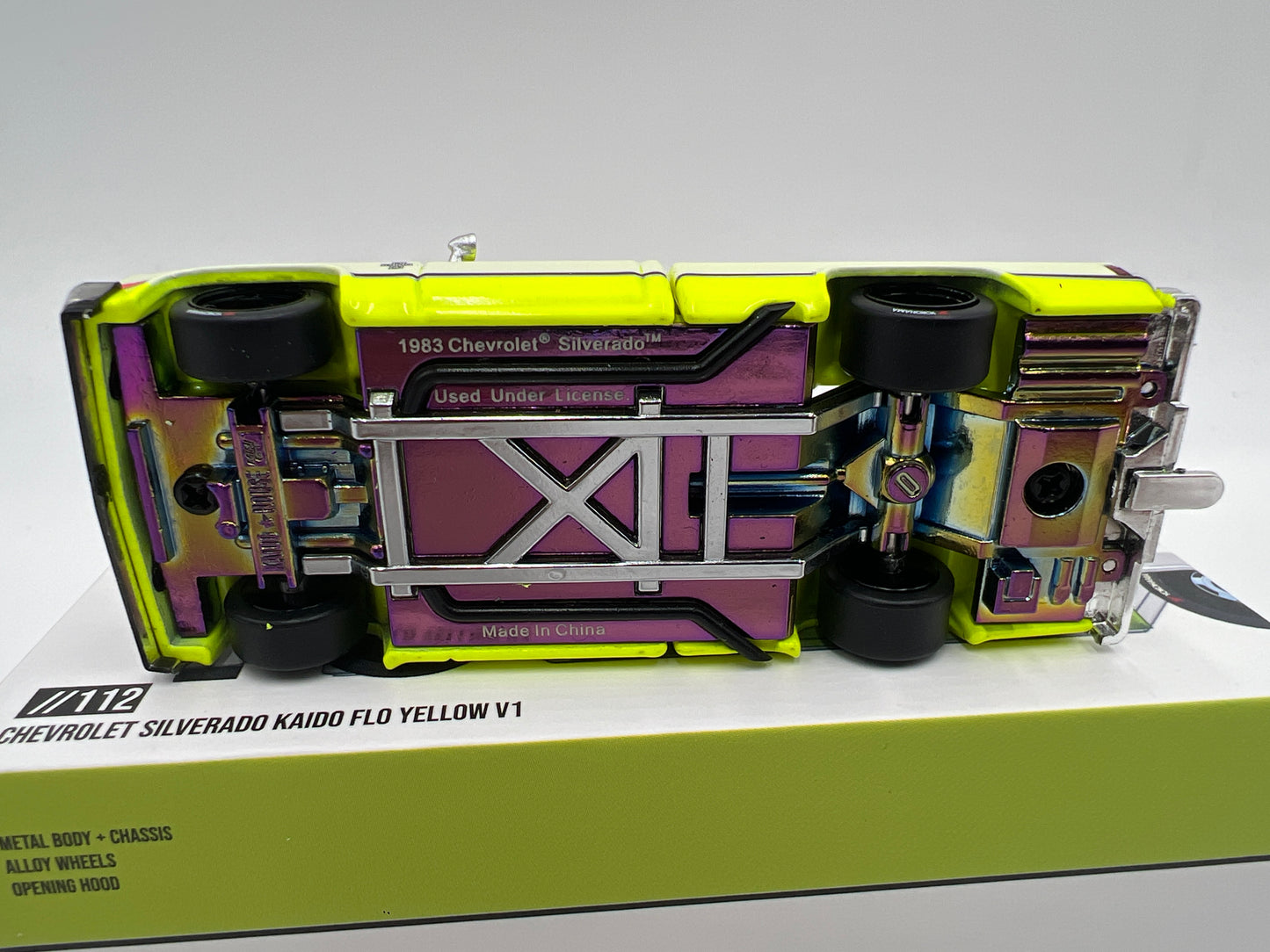 Mini GT x Kaido House #112 Chevrolet Silverado Kaido Flo Yellow V1