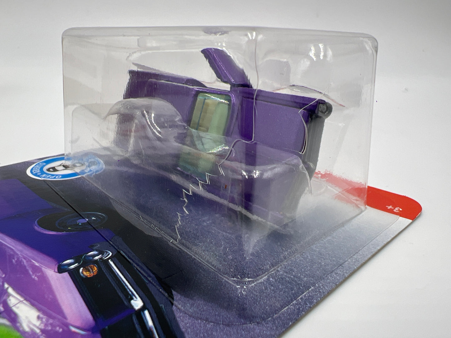 Matchbox Moving Parts MBX Road Trip 64 Pontiac Grand Prix Purple Cracked Blister 169G