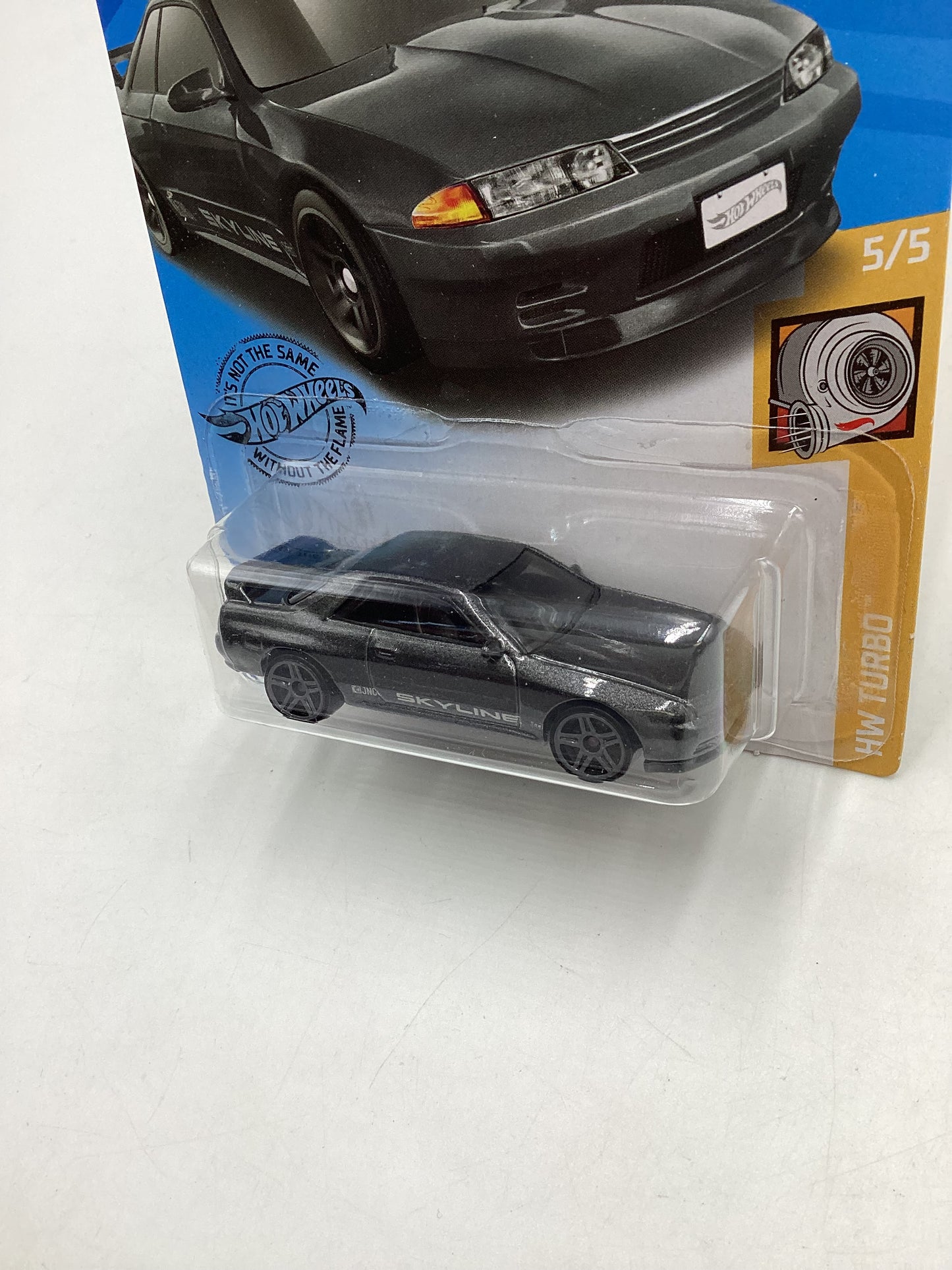 2019 Hot Wheels #002 Nissan Skyline GT-R (BNR32) 82B