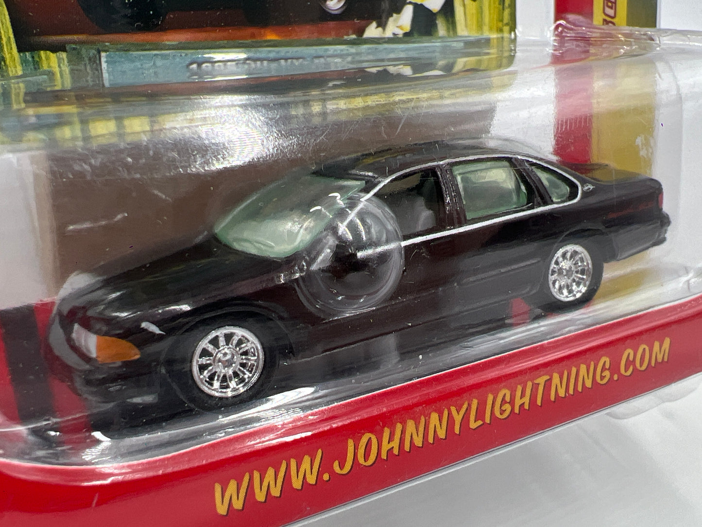 Johnny Lightning Modern Muscle R2 #3 1995 Chevy Impala SS Black
