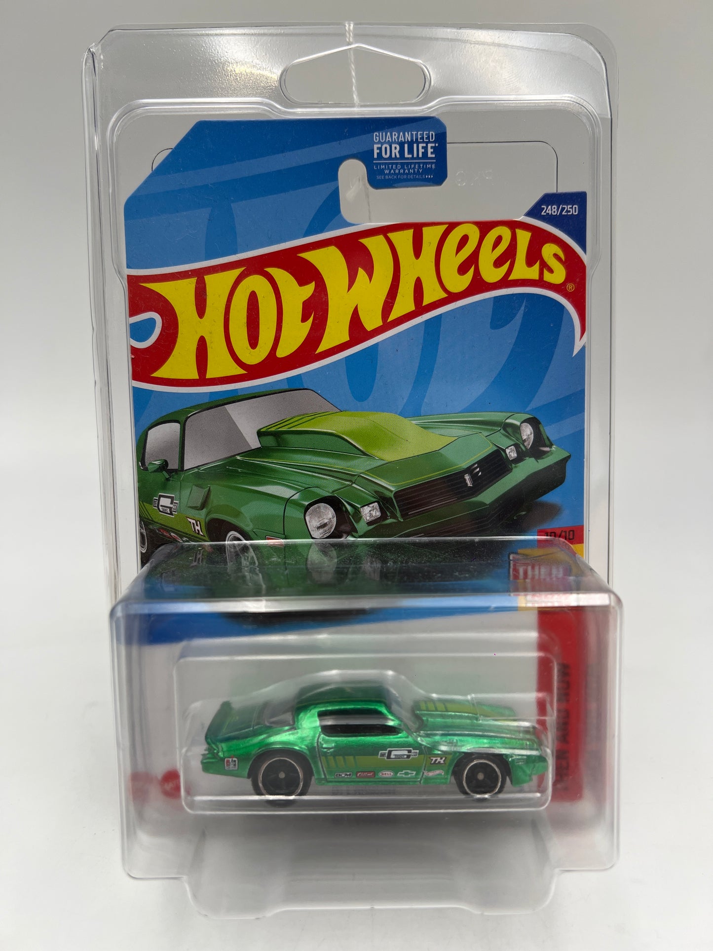 2022 Hot Wheels Super Treasure Hunt #248 81 Camaro Green W/ Protector