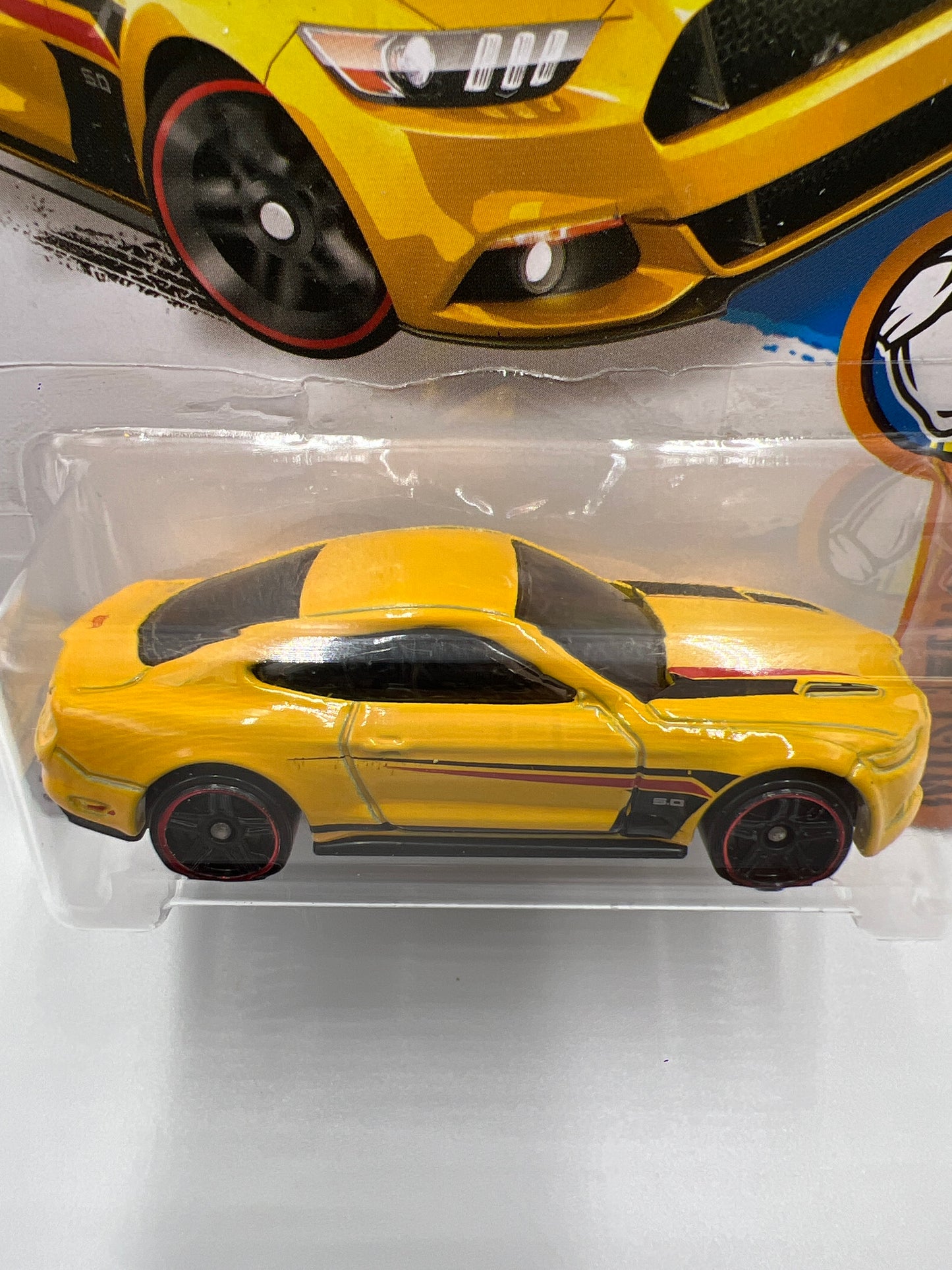 2016 Hot Wheels Muscle Mania #121 2015 Ford Mustang GT Yellow 26H