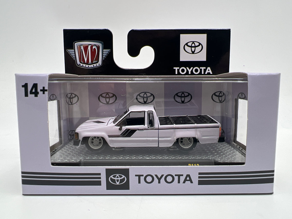 M2 Machines R112 1985 Toyota Truck White